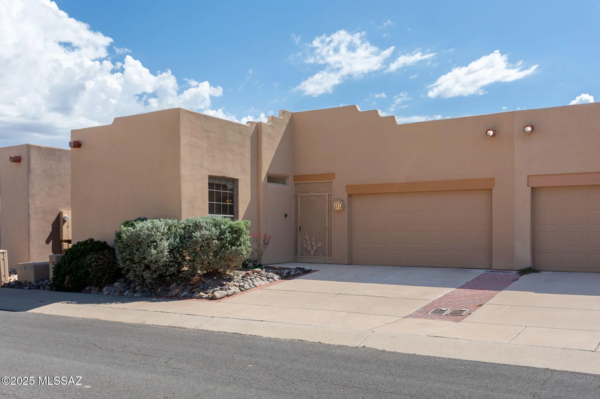 Property Slideshow image 1 of 34 | 3817 s camino del golfista, Green Valley, AZ, 85614