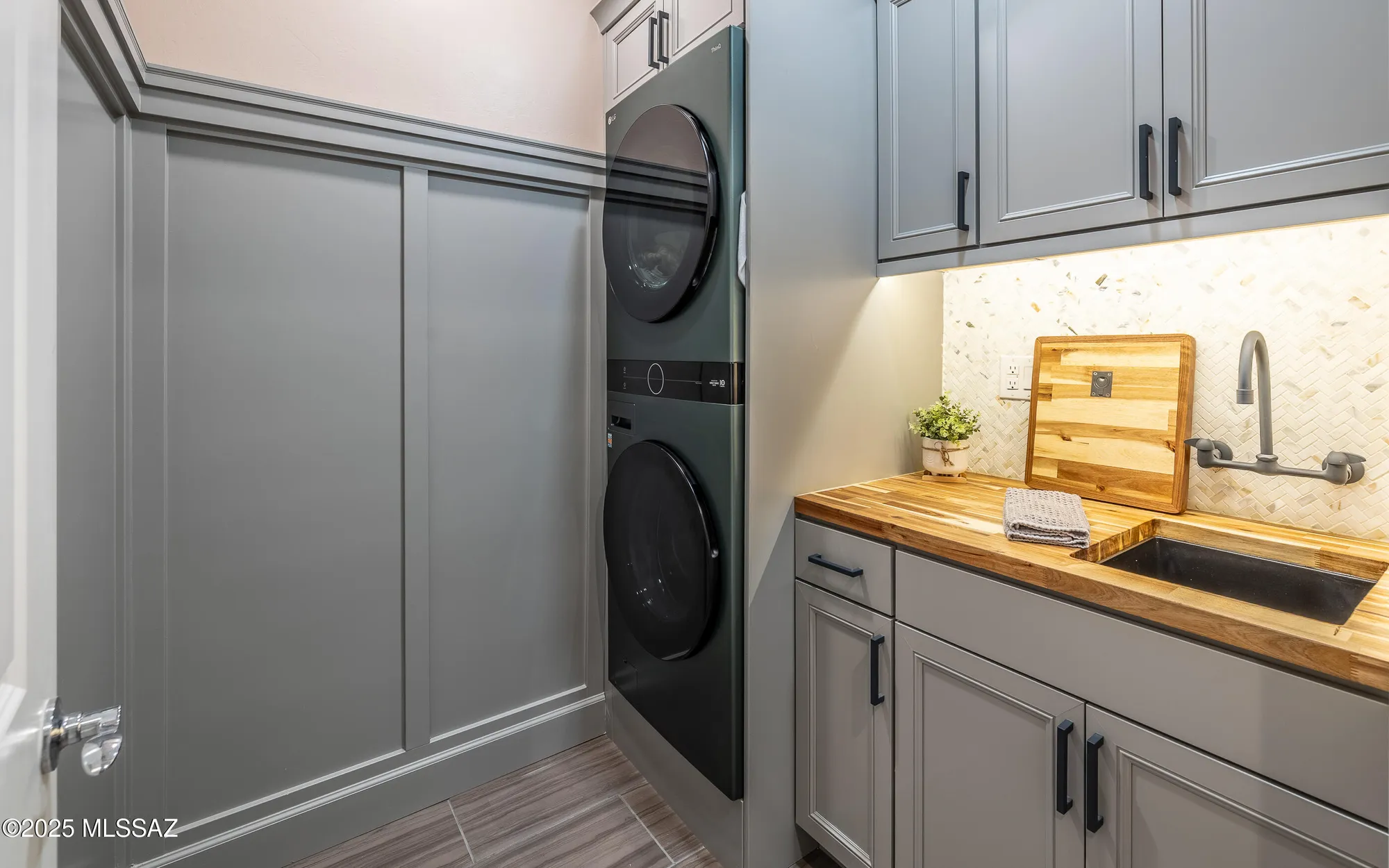 Property Slideshow image 23 of 41 | 14257 n lava falls trl, Marana, AZ, 85658