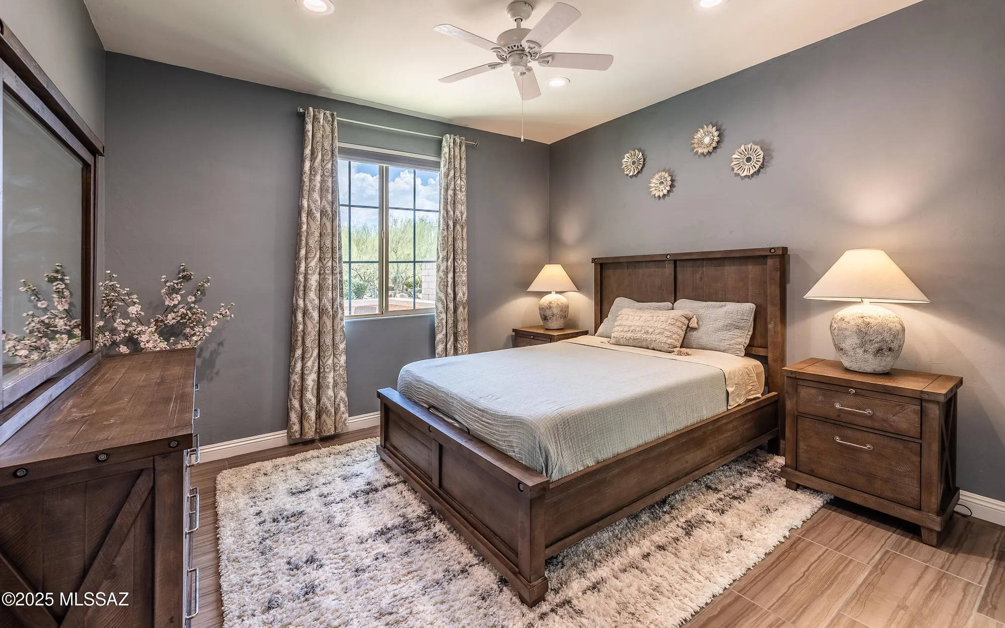 Property Slideshow image 18 of 41 | 14257 n lava falls trl, Marana, AZ, 85658