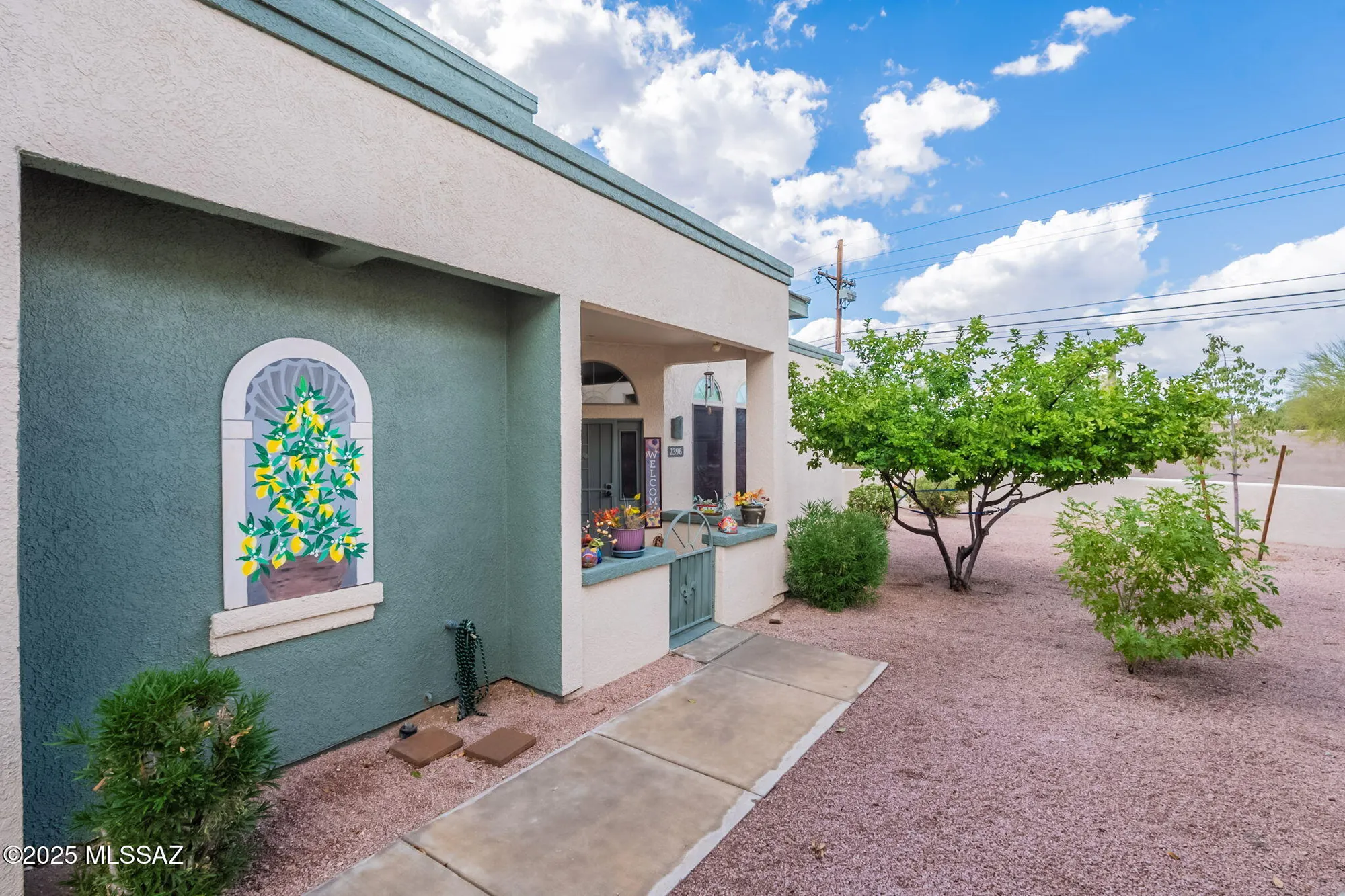 Property Slideshow image 3 of 37 | 2396 w via di silvio, Tucson, AZ, 85741