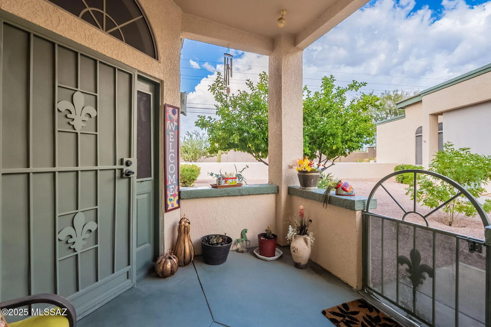 Property Slideshow image 4 of 37 | 2396 w via di silvio, Tucson, AZ, 85741