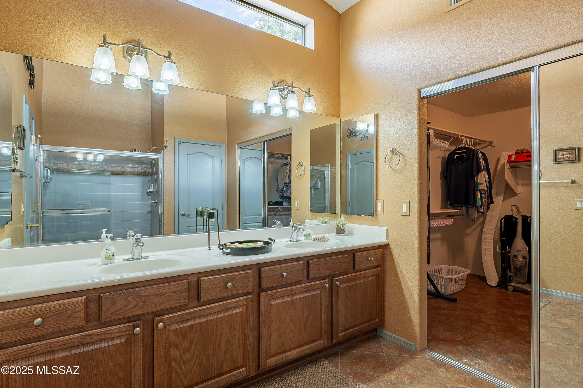 Property Slideshow image 24 of 49 | 39316 s sand crest dr, Tucson, AZ, 85739