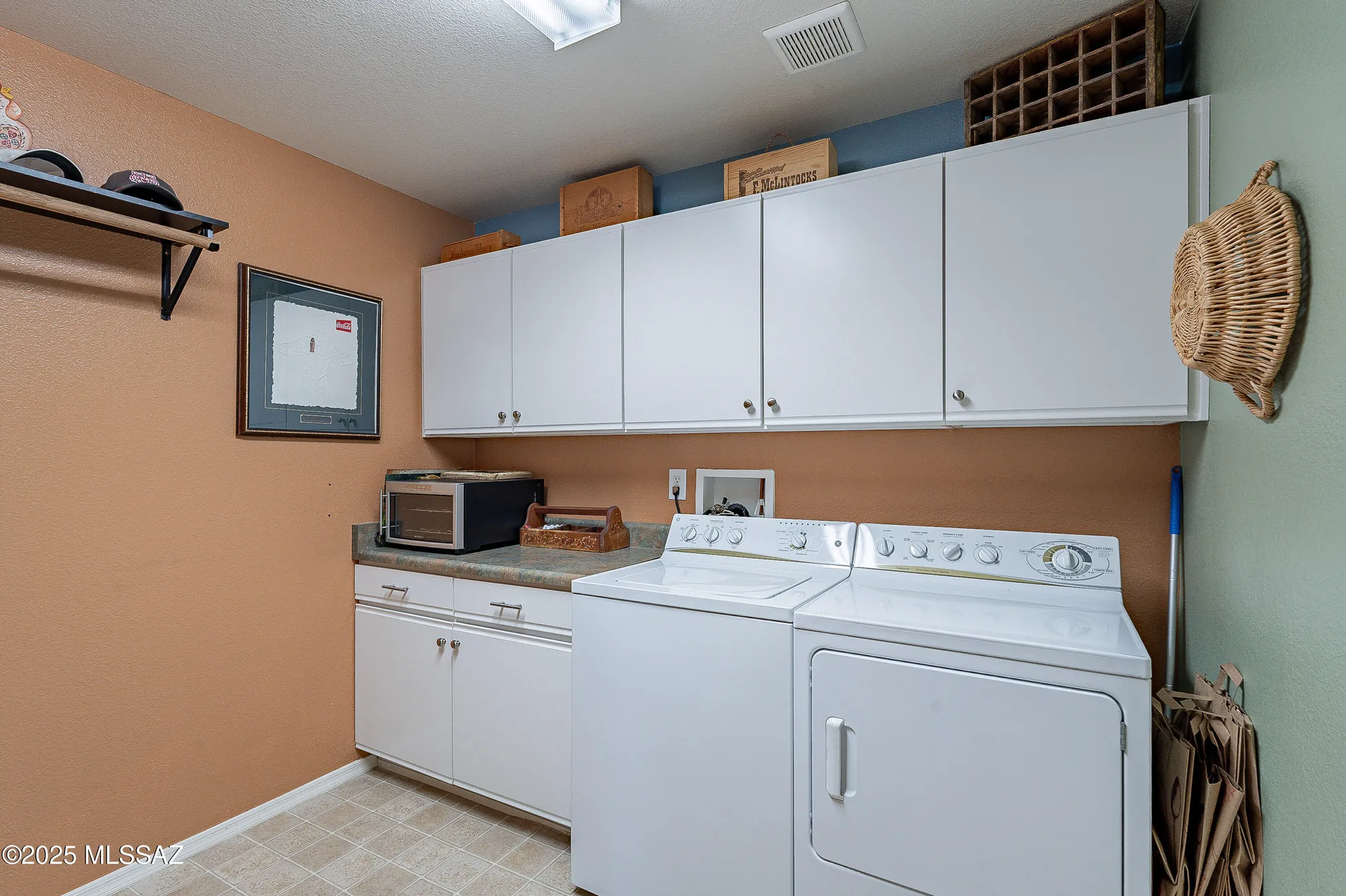 Property Slideshow image 37 of 49 | 39316 s sand crest dr, Tucson, AZ, 85739