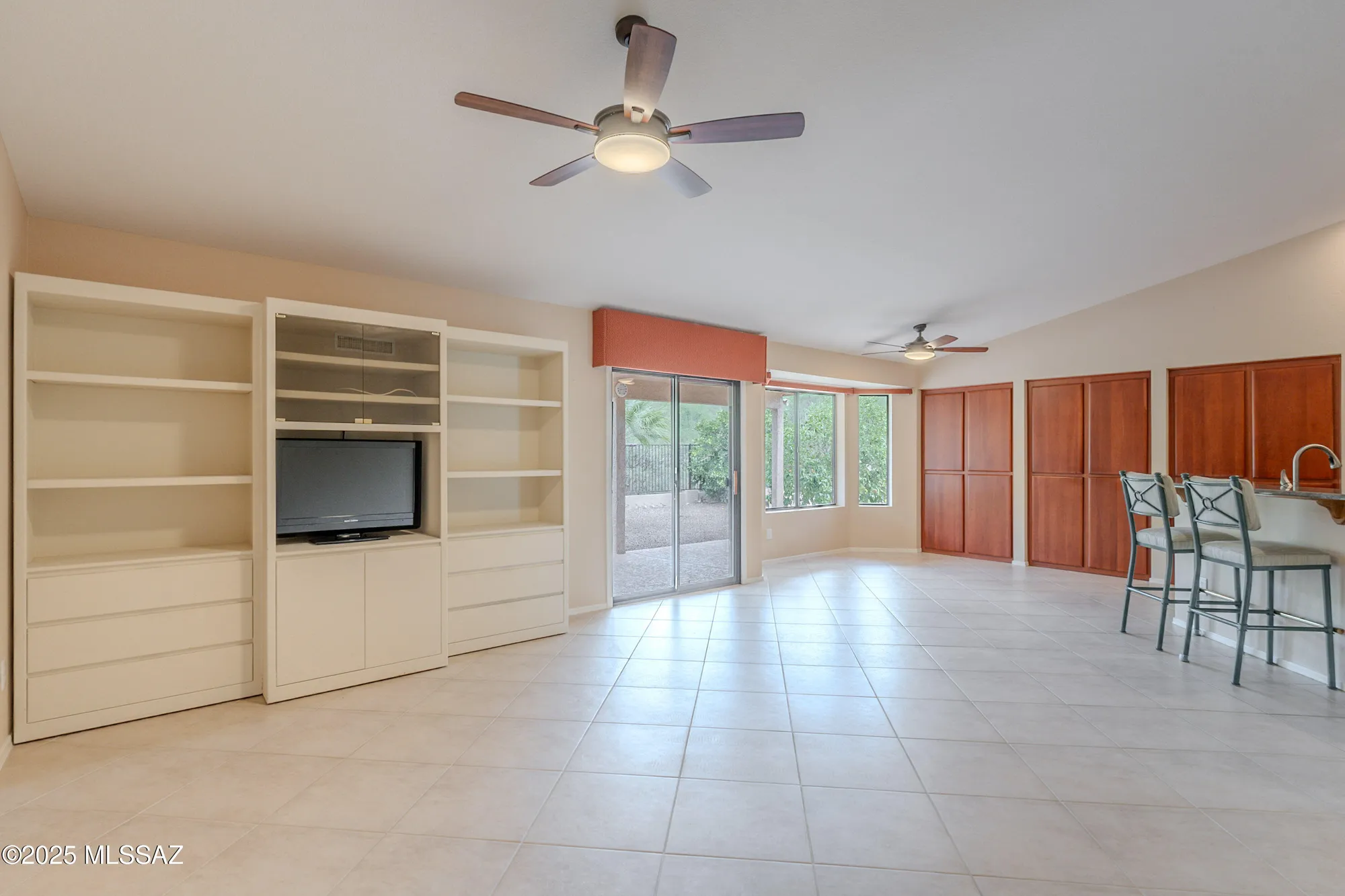 Property Slideshow image 13 of 50 | 65156 e brassie dr, Tucson, AZ, 85739