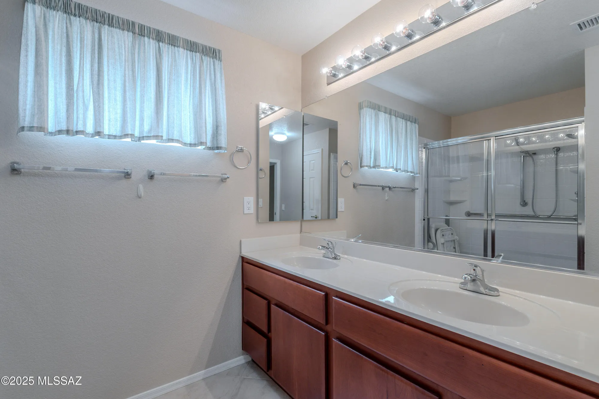 Property Slideshow image 19 of 50 | 65156 e brassie dr, Tucson, AZ, 85739