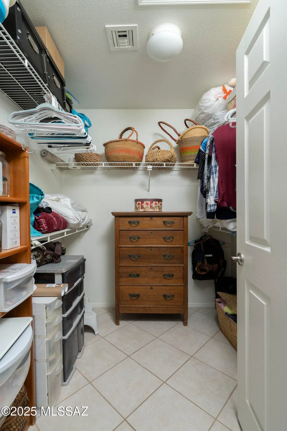 Property Slideshow image 11 of 23 | 2246 e amaranth st, Oro Valley, AZ, 85755