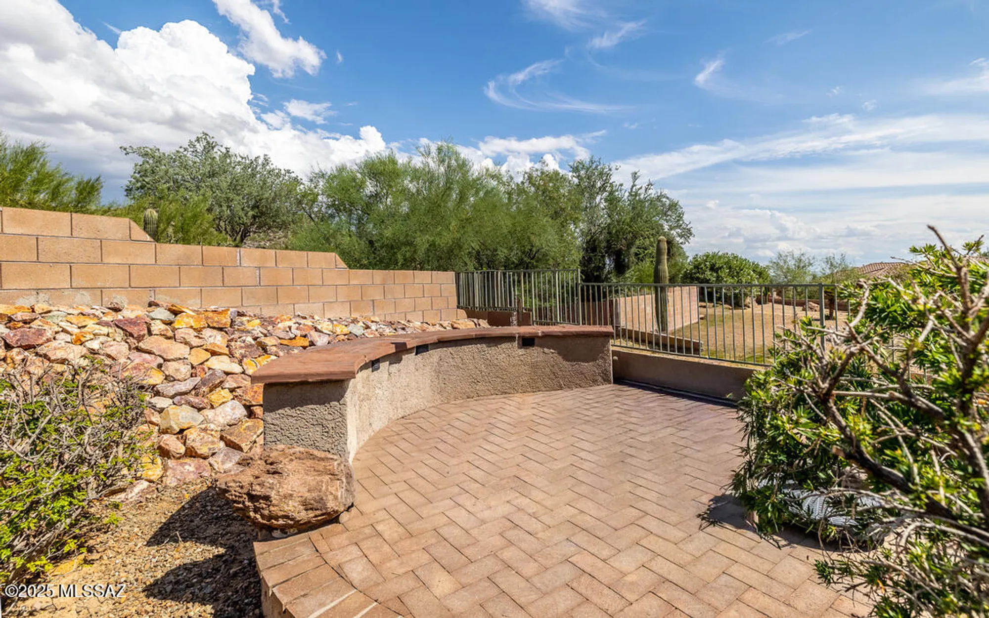 Property Slideshow image 39 of 46 | 13730 n heritage canyon dr, Marana, AZ, 85658
