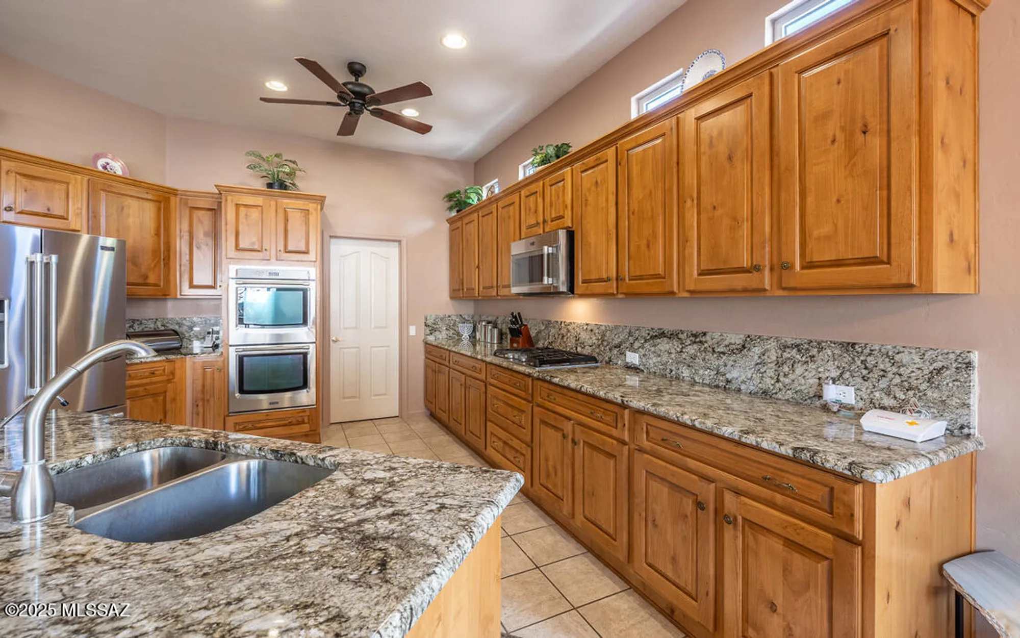 Property Slideshow image 13 of 46 | 13730 n heritage canyon dr, Marana, AZ, 85658