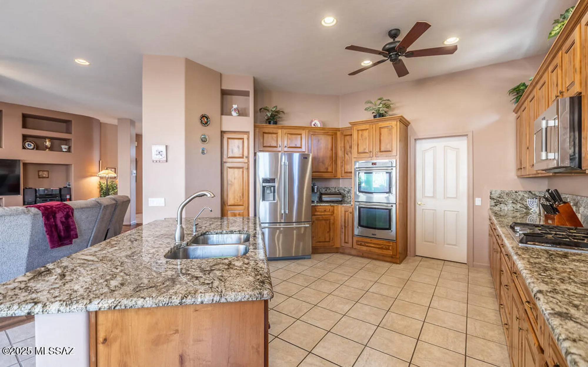 Property Slideshow image 14 of 46 | 13730 n heritage canyon dr, Marana, AZ, 85658