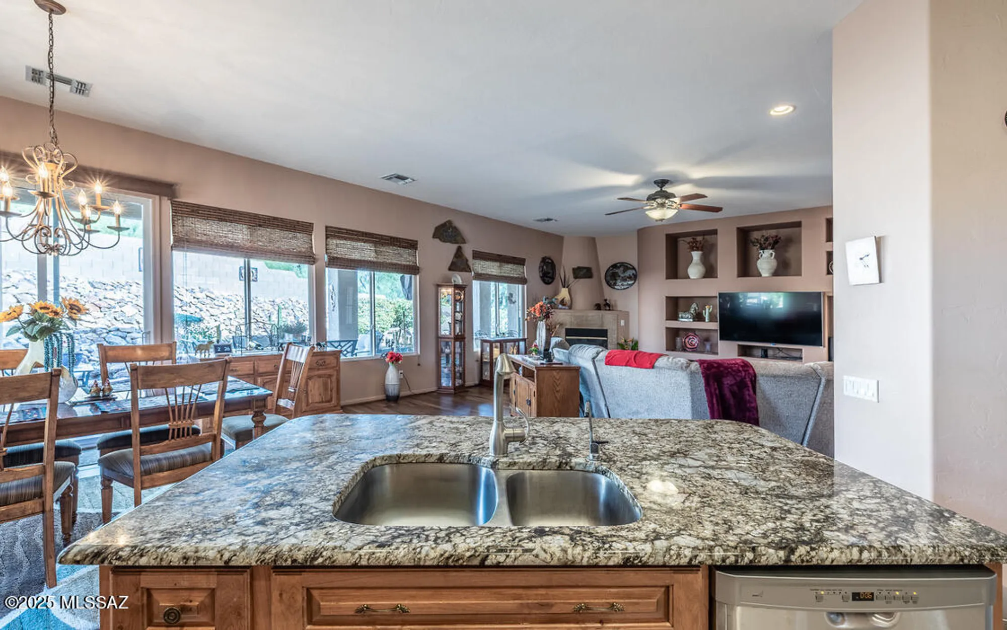 Property Slideshow image 15 of 46 | 13730 n heritage canyon dr, Marana, AZ, 85658