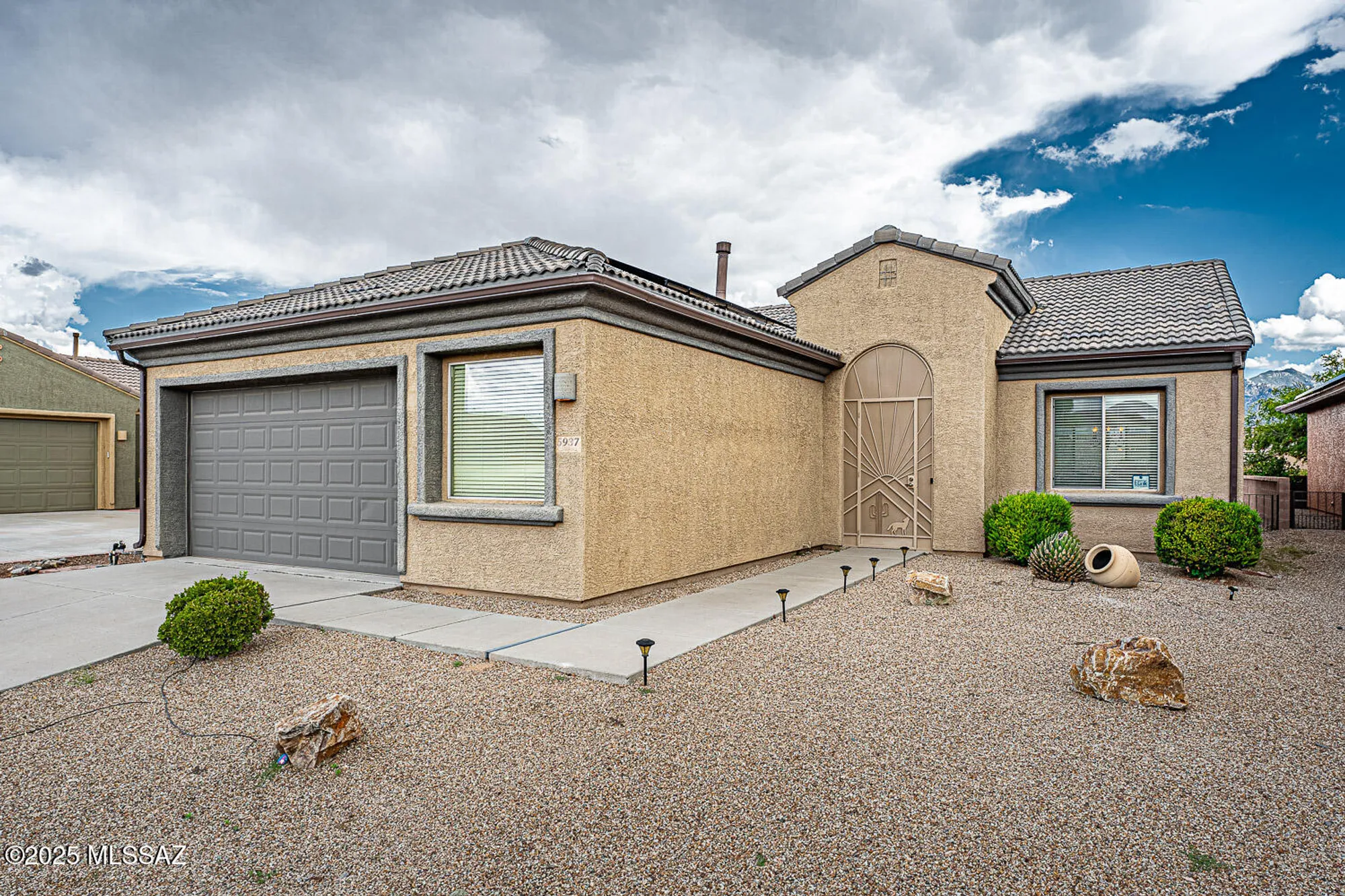 Property Slideshow image 3 of 47 | 5937 s scarlet sky pl, Green Valley, AZ, 85622