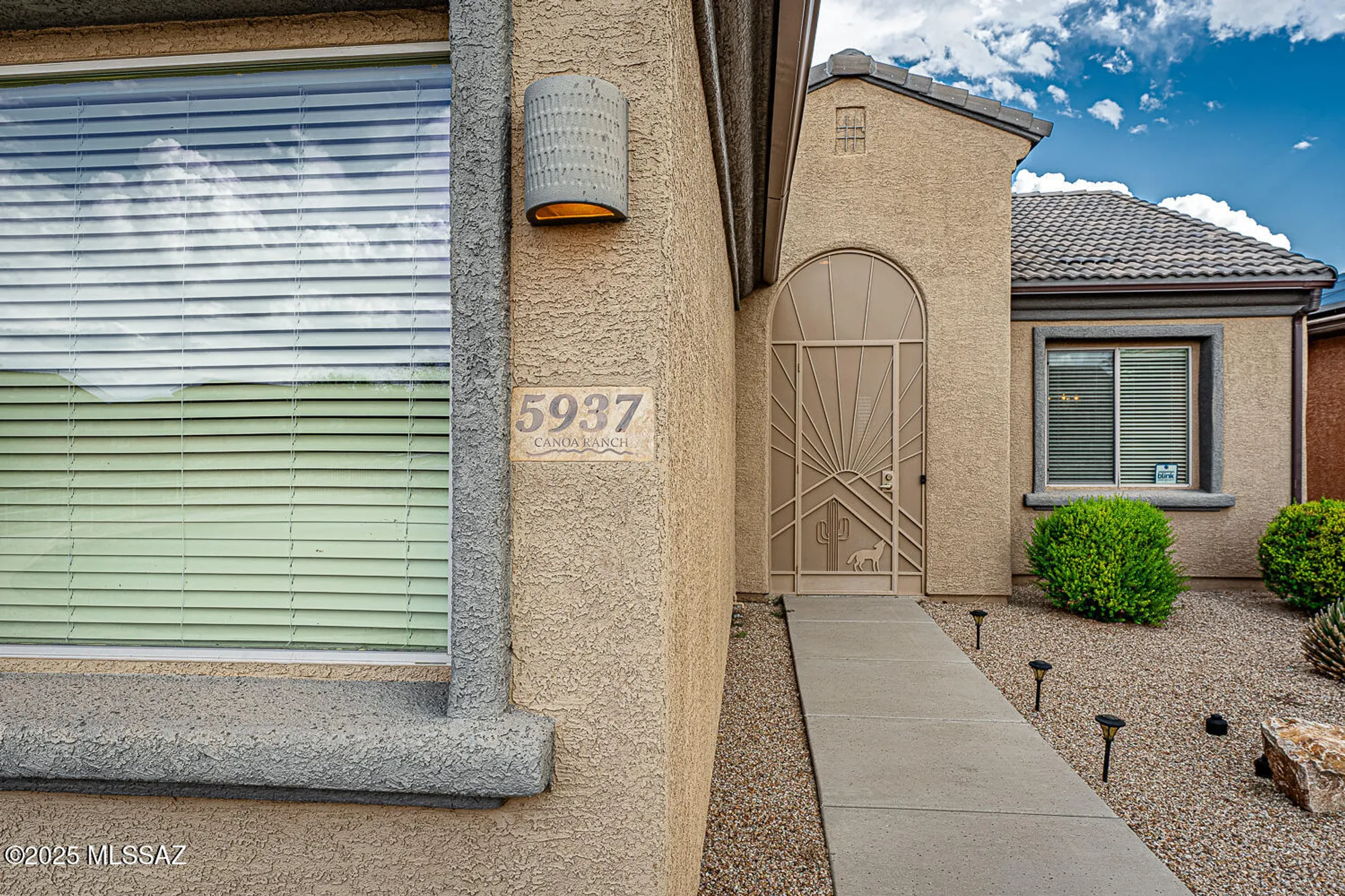 Property Slideshow image 4 of 47 | 5937 s scarlet sky pl, Green Valley, AZ, 85622