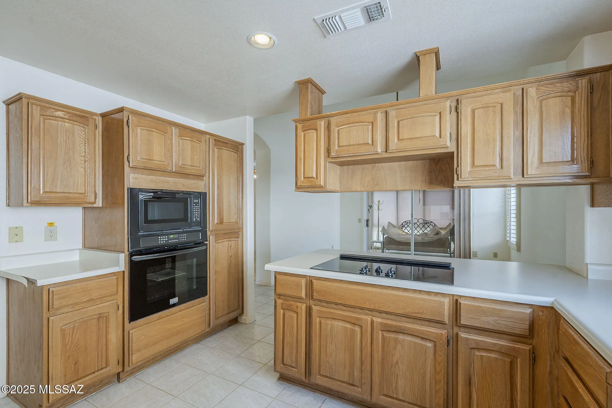 Property Slideshow image 15 of 44 | 37096 s canyon view dr, Tucson, AZ, 85739
