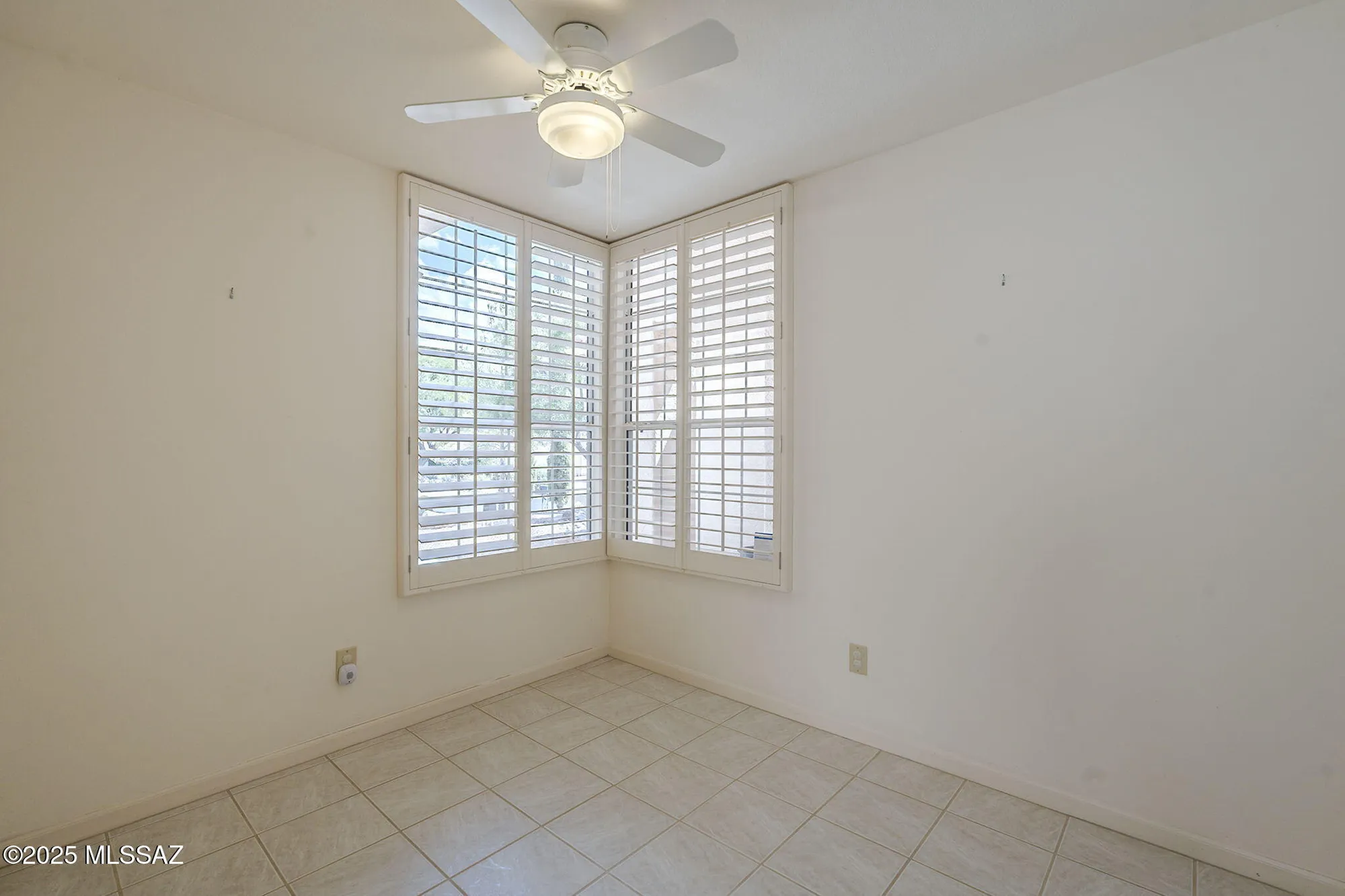 Property Slideshow image 19 of 44 | 37096 s canyon view dr, Tucson, AZ, 85739