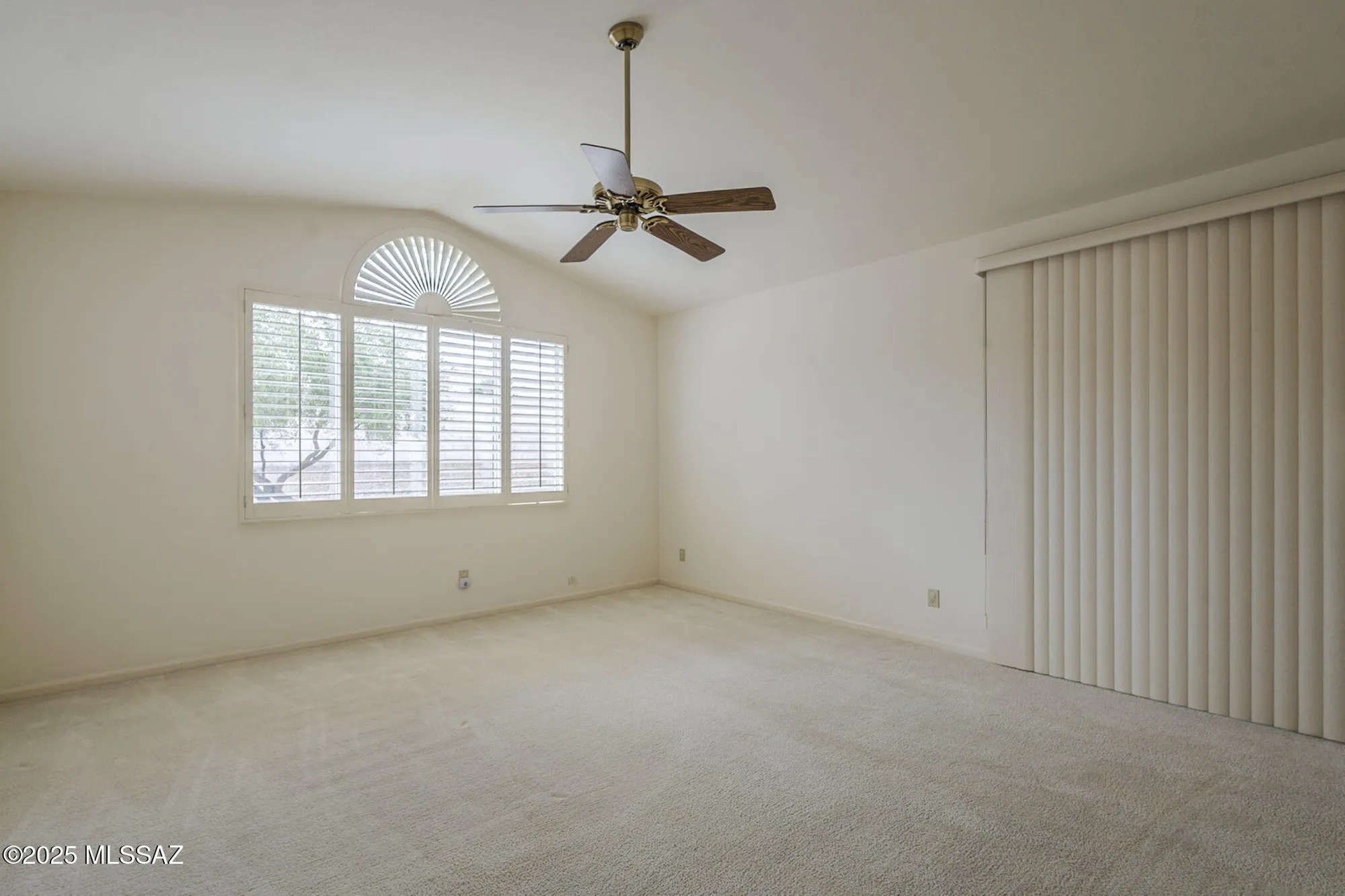 Property Slideshow image 32 of 44 | 37096 s canyon view dr, Tucson, AZ, 85739