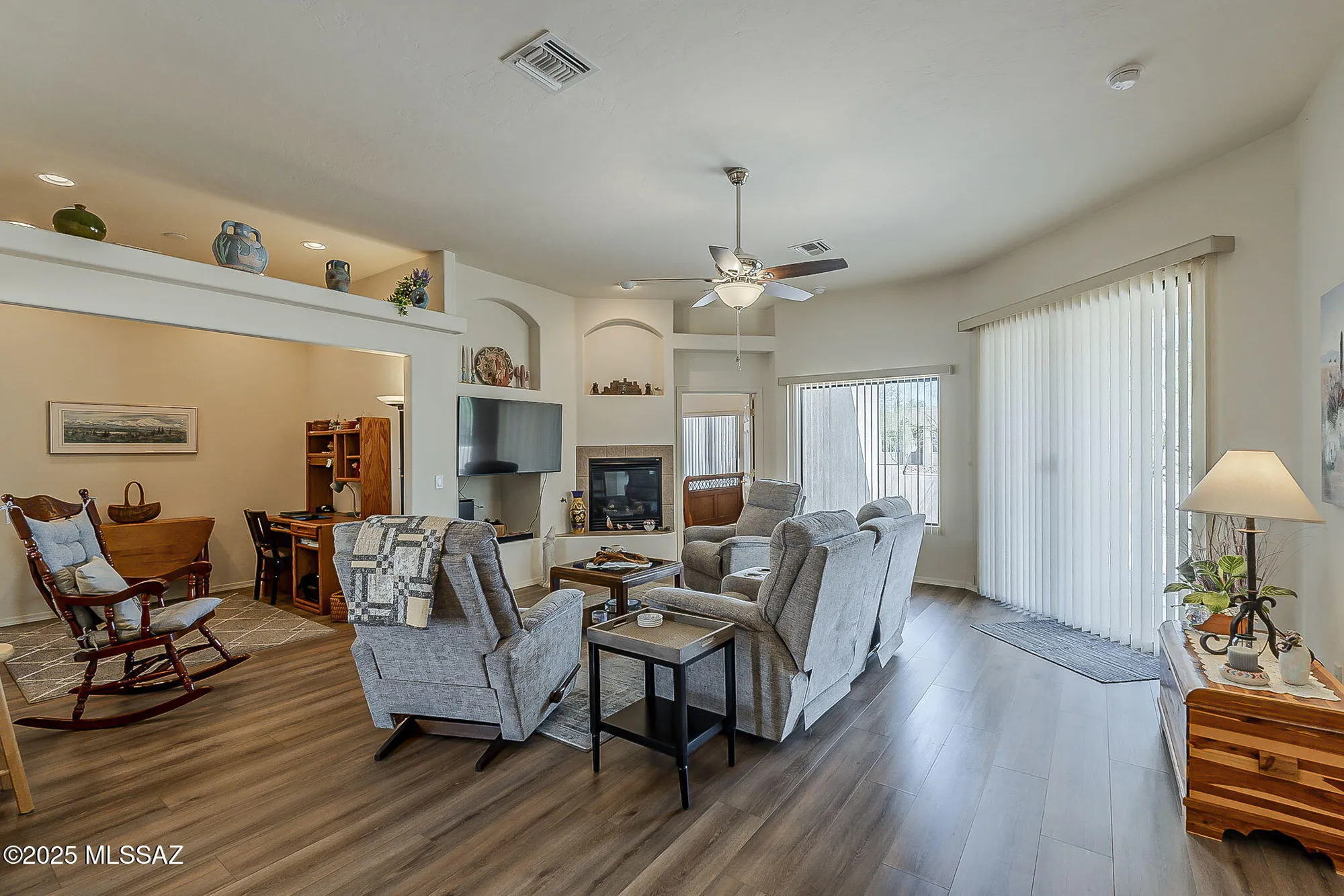 Property Slideshow image 5 of 27 | 582 w camino del bondadoso, Green Valley, AZ, 85614