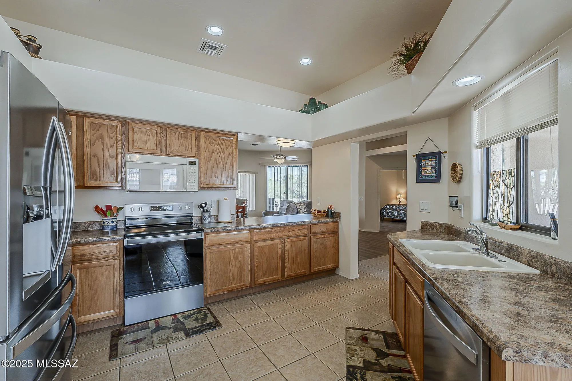 Property Slideshow image 10 of 27 | 582 w camino del bondadoso, Green Valley, AZ, 85614