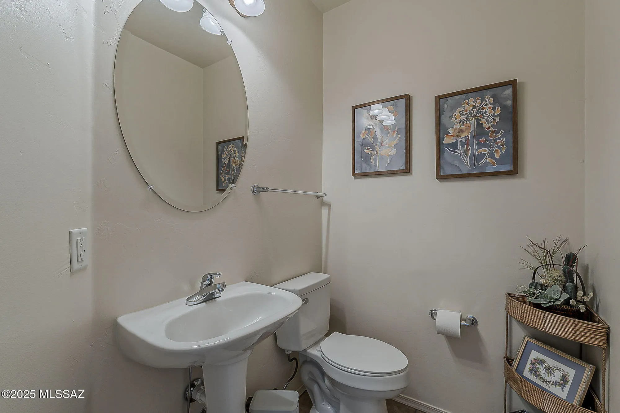 Property Slideshow image 14 of 27 | 582 w camino del bondadoso, Green Valley, AZ, 85614