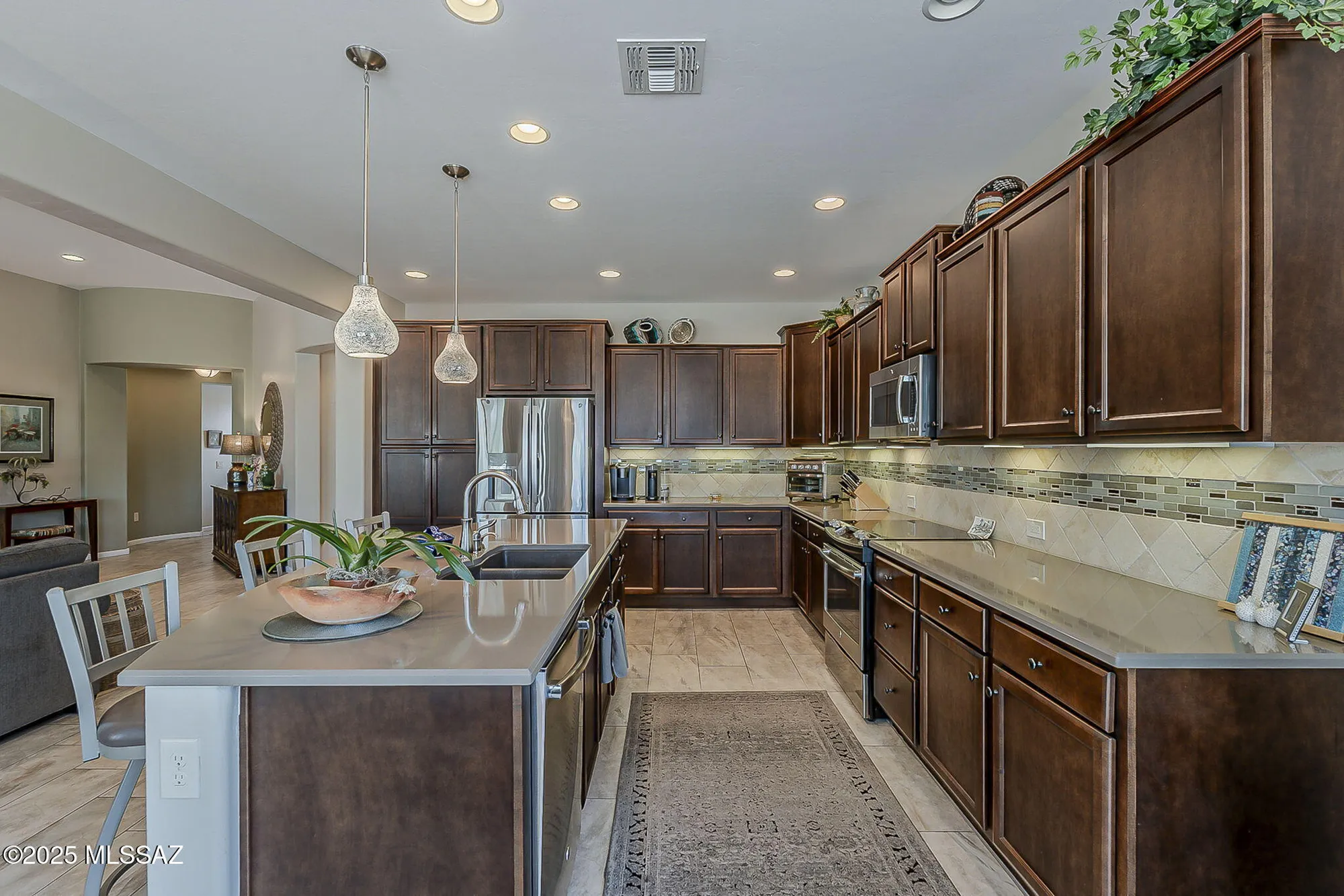 Property Slideshow image 17 of 46 | 2227 e thunderchief dr, Green Valley, AZ, 85614