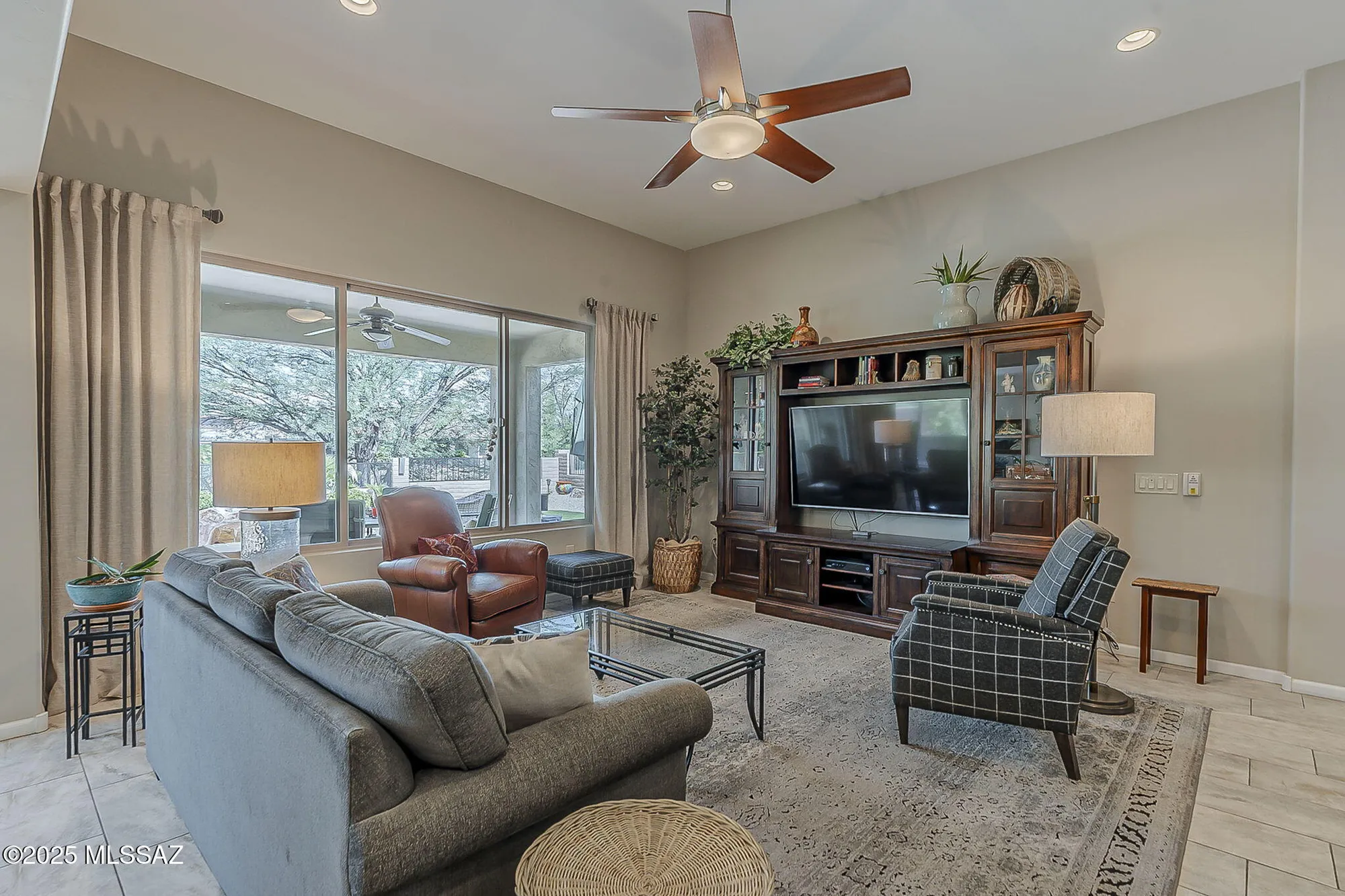 Property Slideshow image 8 of 46 | 2227 e thunderchief dr, Green Valley, AZ, 85614