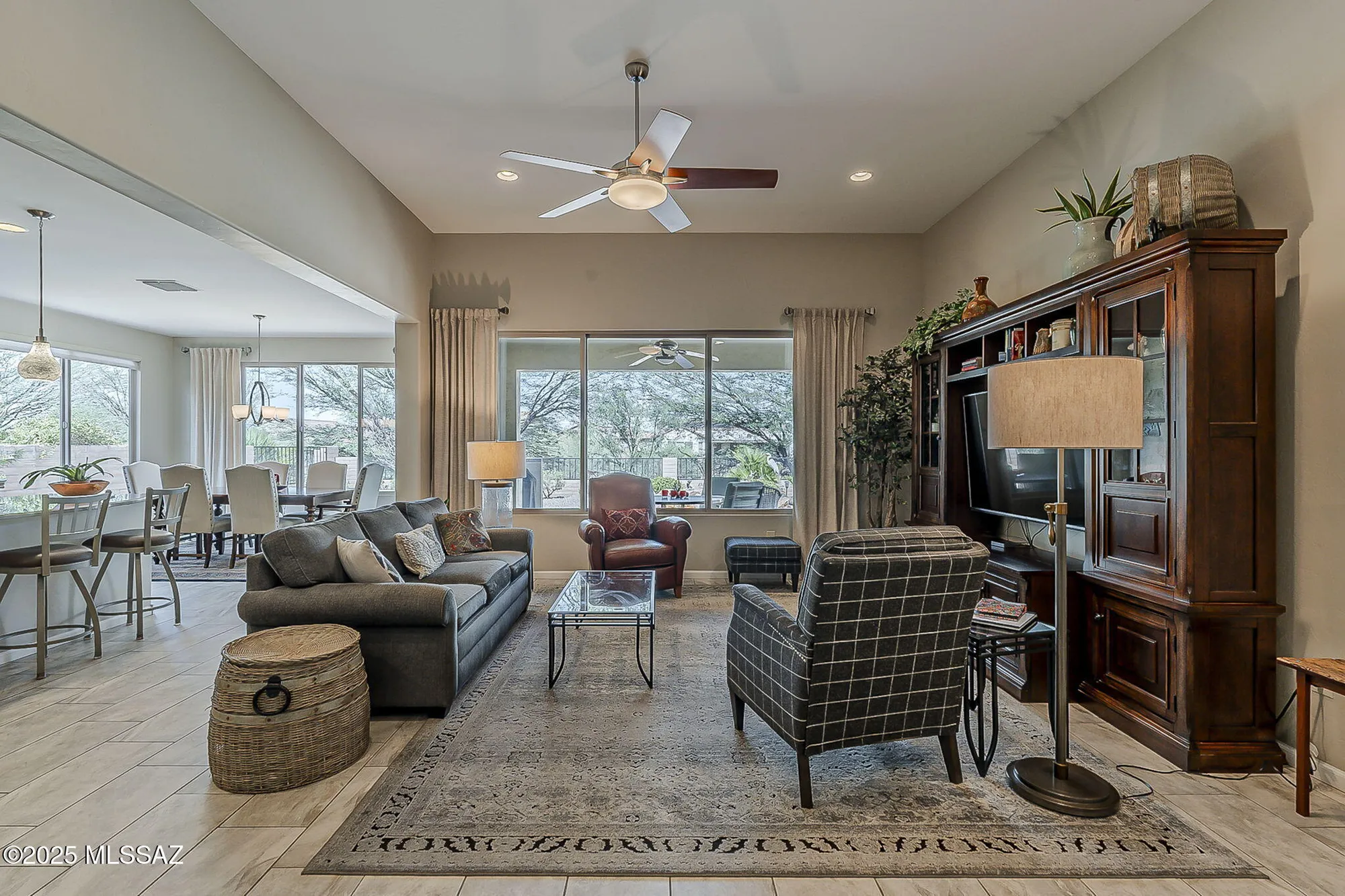 Property Slideshow image 9 of 46 | 2227 e thunderchief dr, Green Valley, AZ, 85614