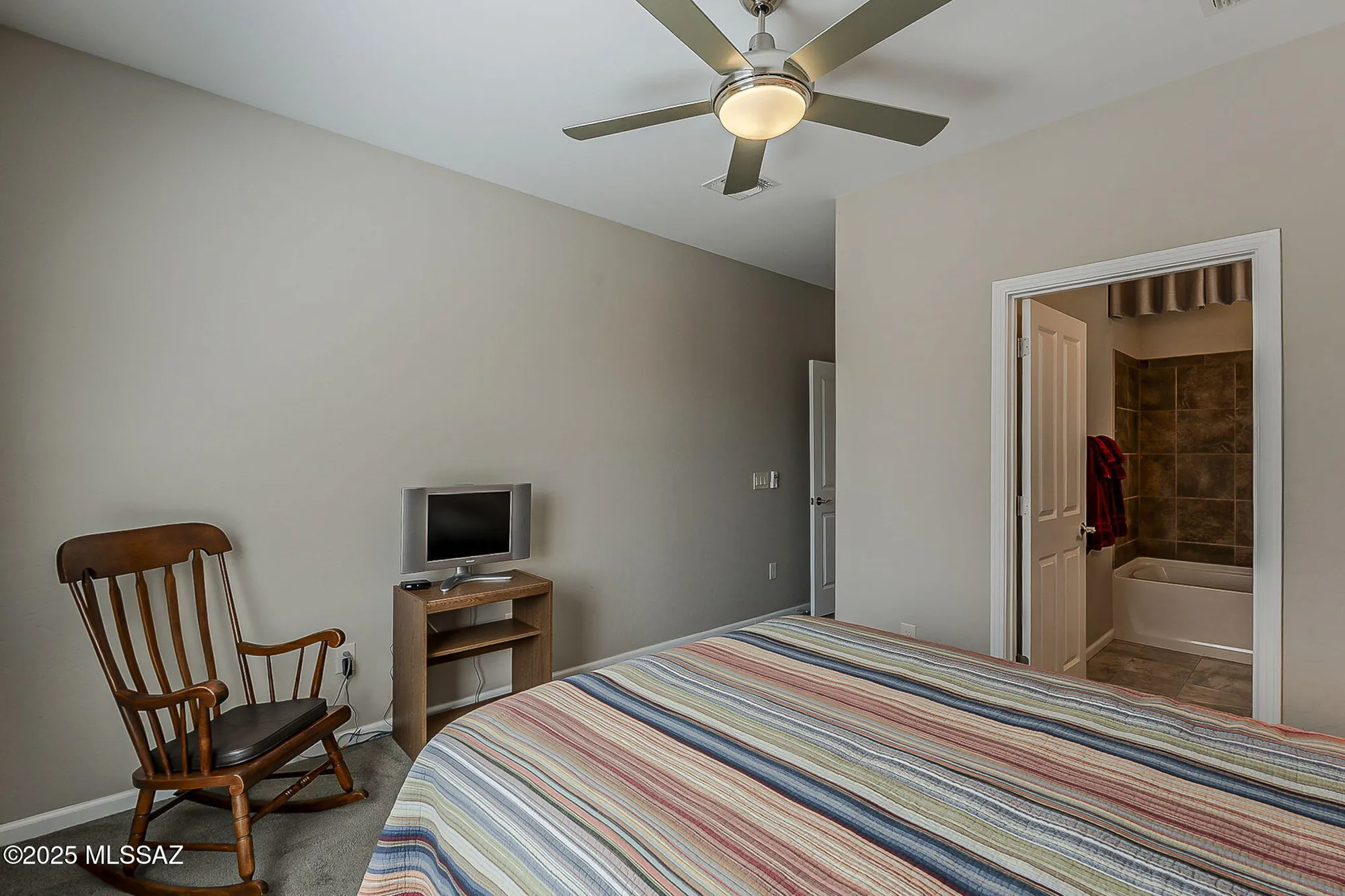 Property Slideshow image 29 of 46 | 2227 e thunderchief dr, Green Valley, AZ, 85614