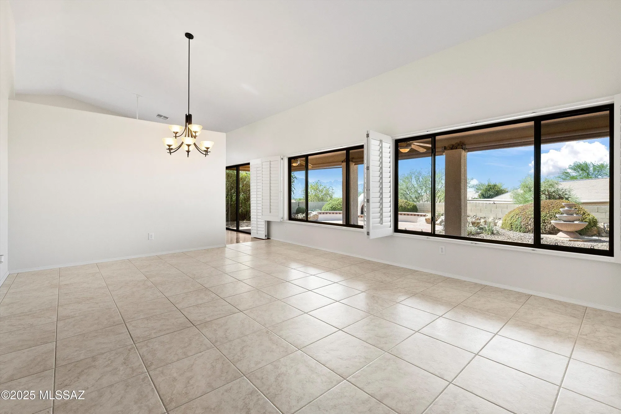 Property Slideshow image 18 of 51 | 62085 e amberwood dr, Saddlebrooke, AZ, 85739