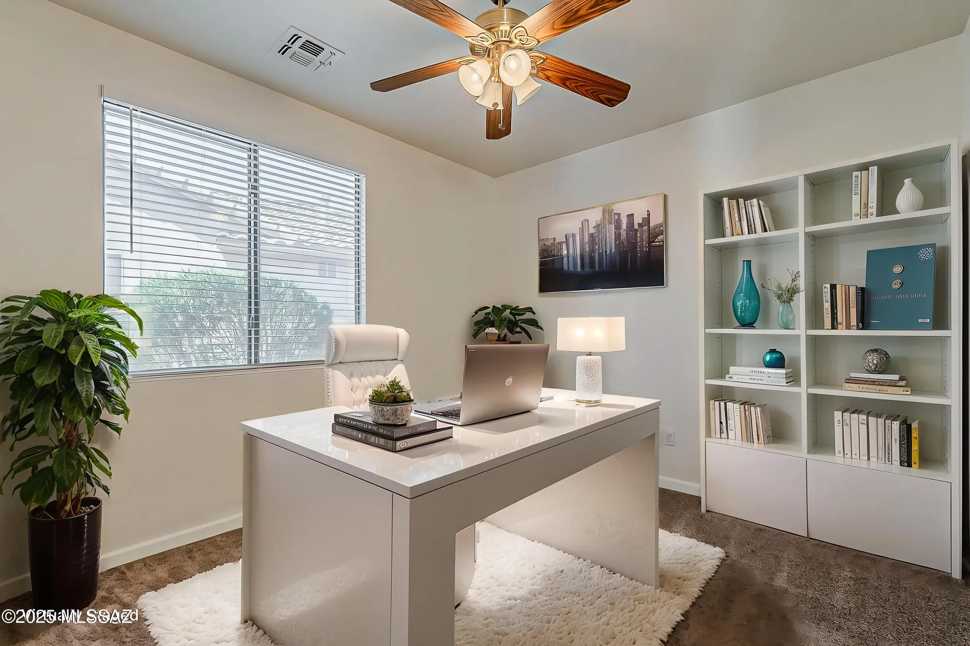 Property Slideshow image 5 of 40 | 7676 w madrigal dr, Tucson, AZ, 85743