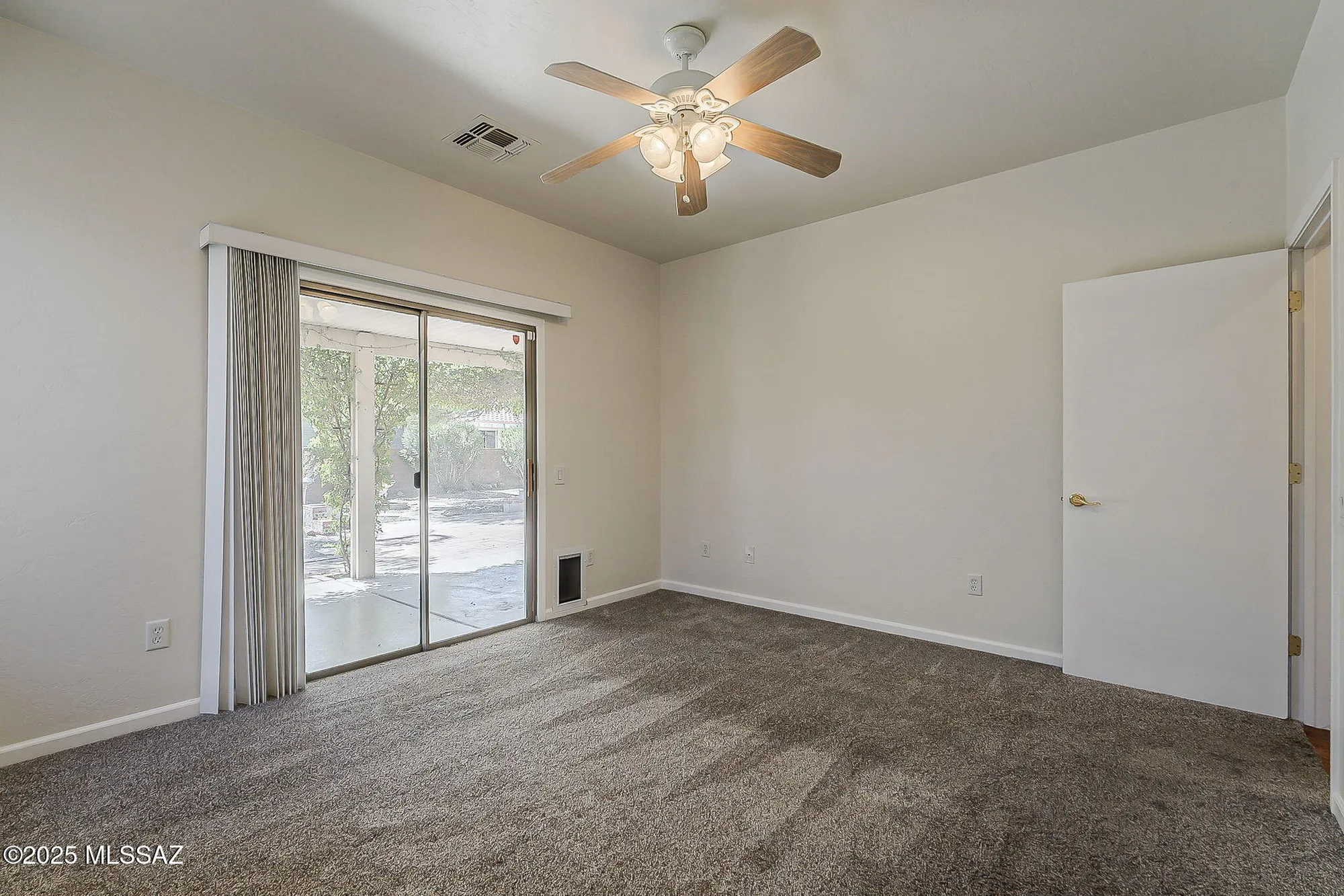 Property Slideshow image 29 of 40 | 7676 w madrigal dr, Tucson, AZ, 85743