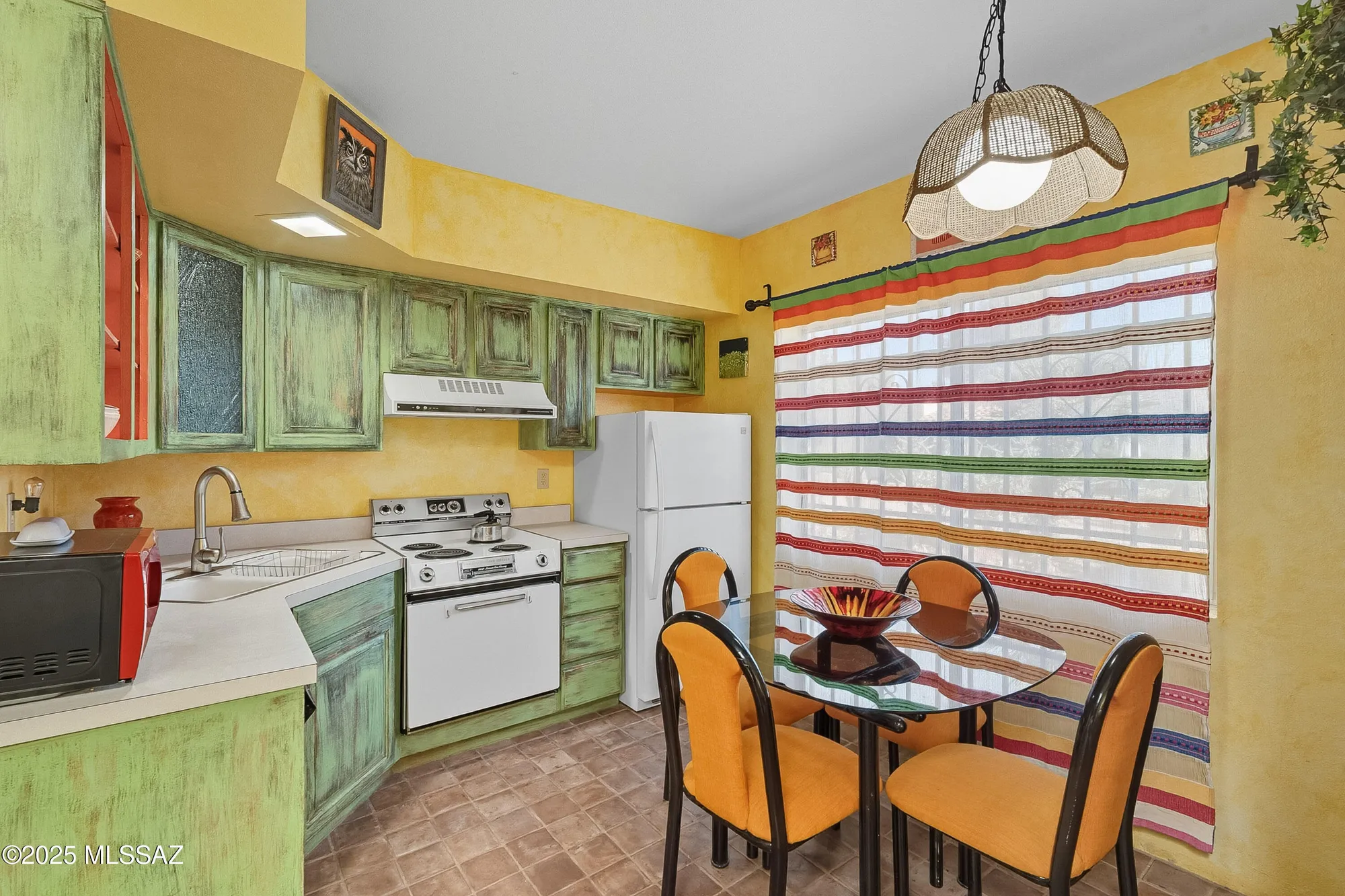 Property Slideshow image 4 of 15 | 102 w calle del tiempo, Green Valley, AZ, 85614