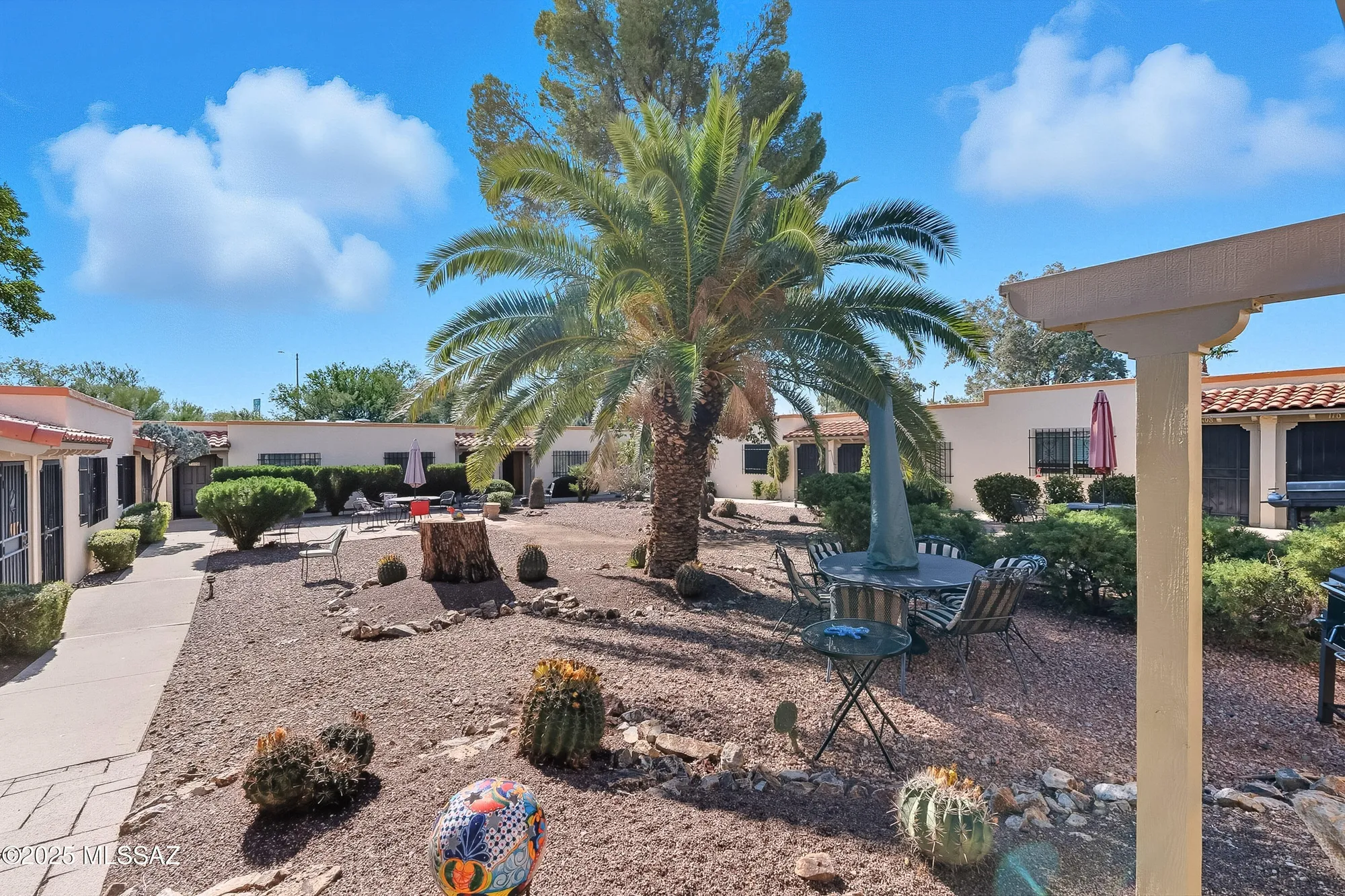 Property Slideshow image 7 of 15 | 102 w calle del tiempo, Green Valley, AZ, 85614