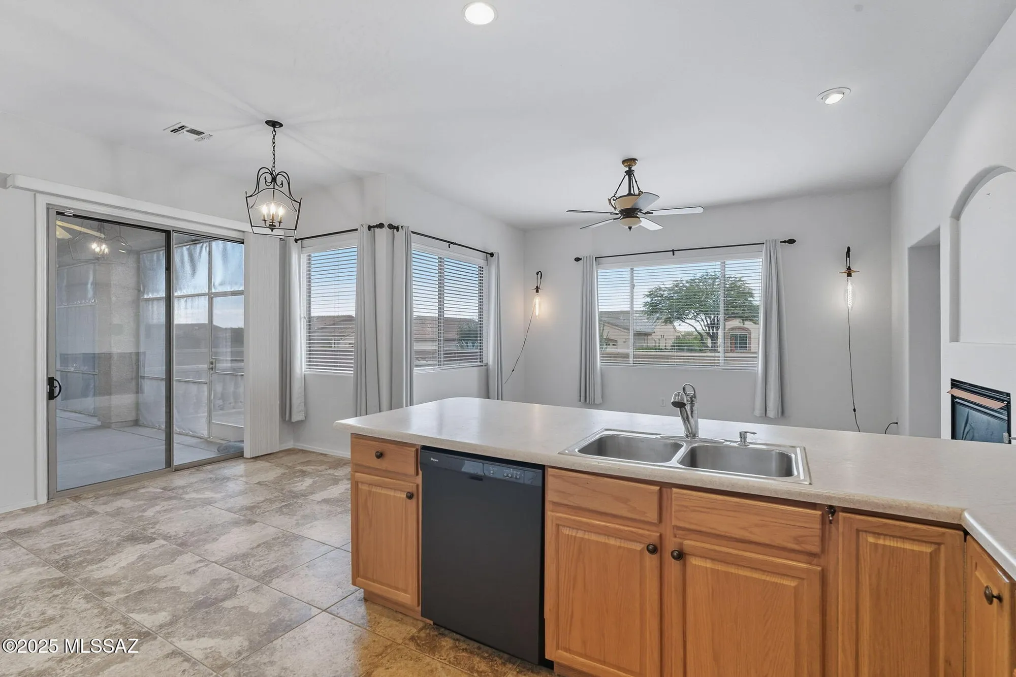 Property Slideshow image 17 of 52 | 2305 w calle balaustre, Green Valley, AZ, 85622