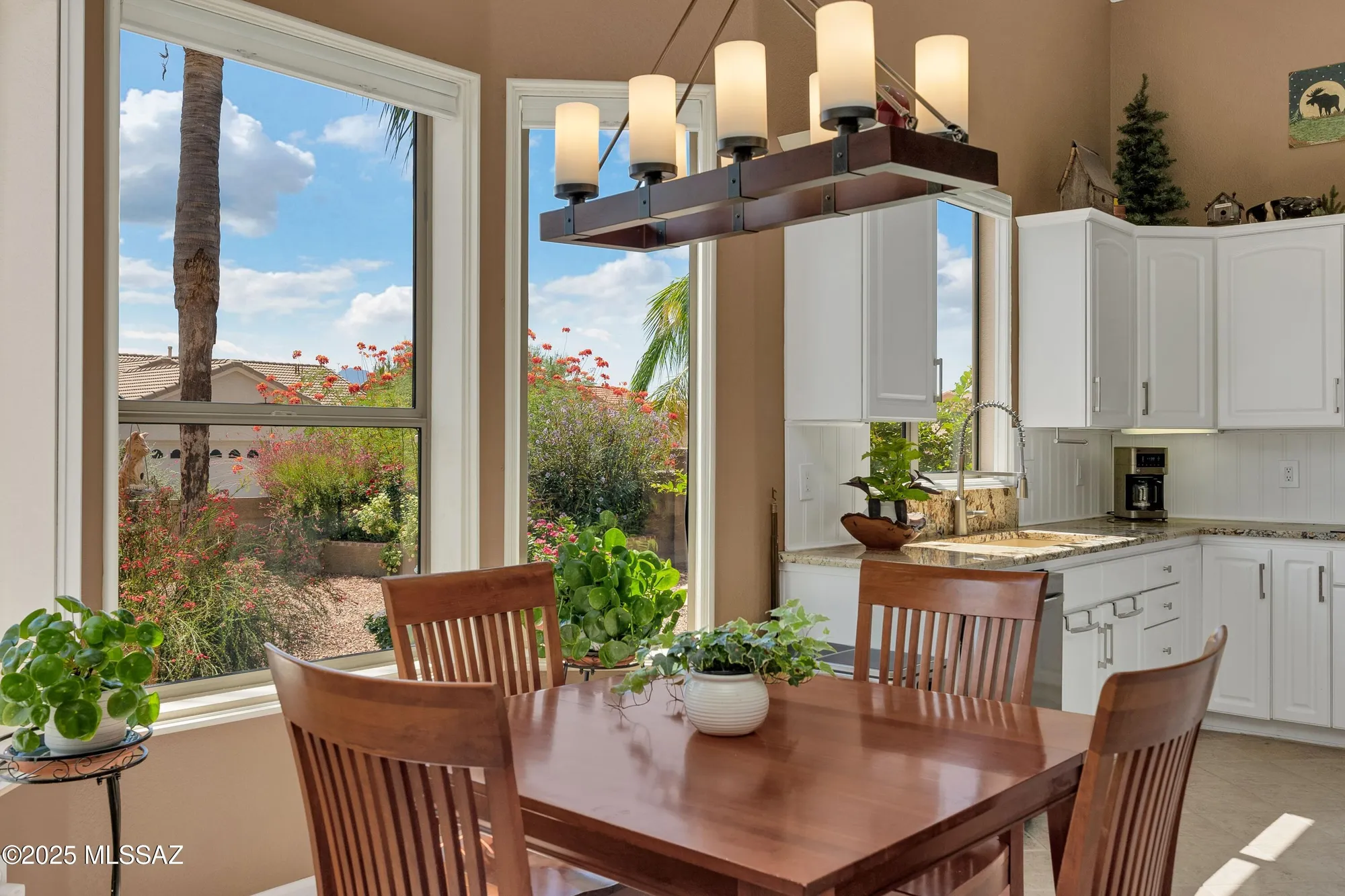 Property Slideshow image 21 of 50 | 37761 s hill side dr, Tucson, AZ, 85739