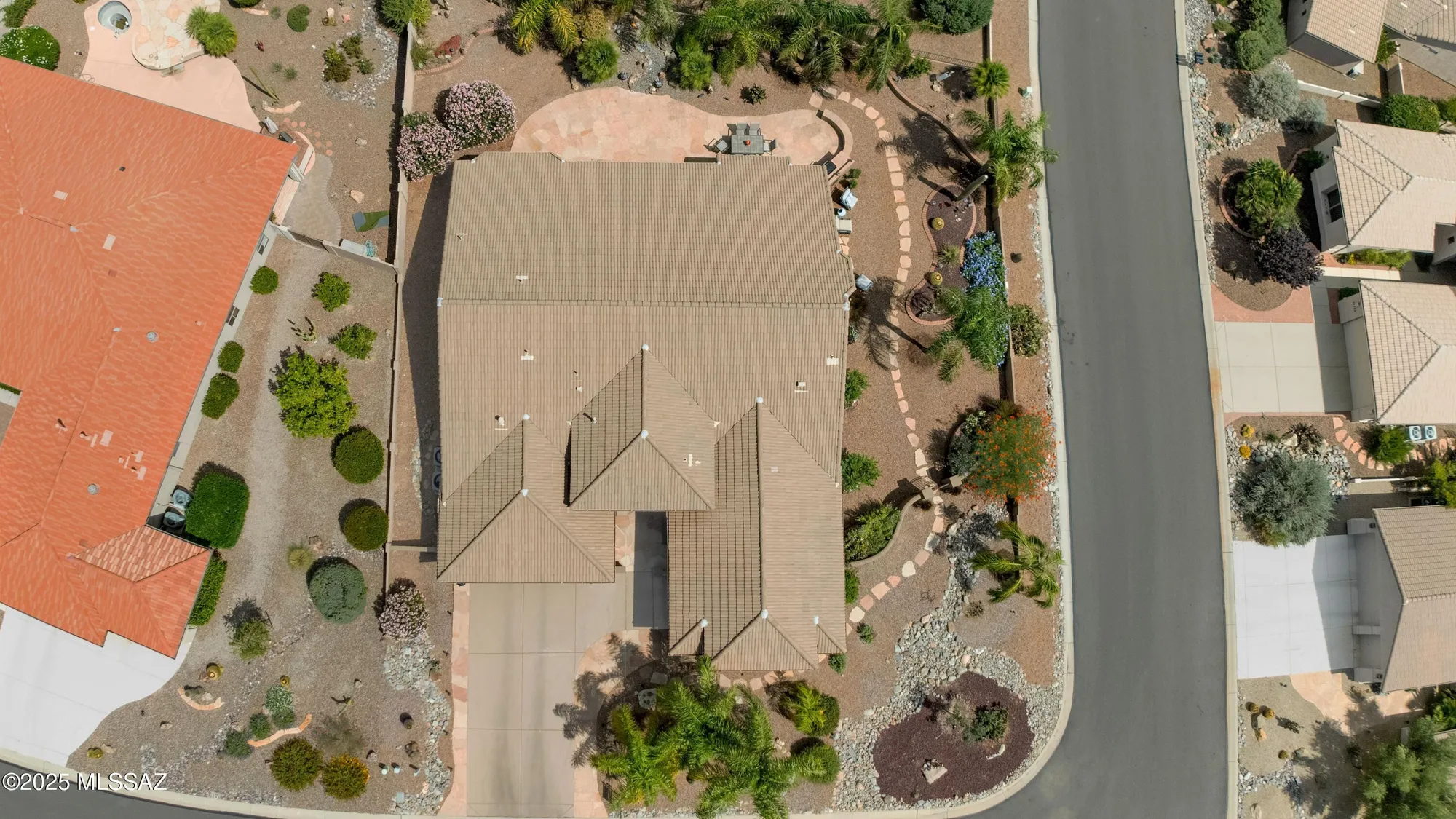 Property Slideshow image 2 of 50 | 37761 s hill side dr, Tucson, AZ, 85739