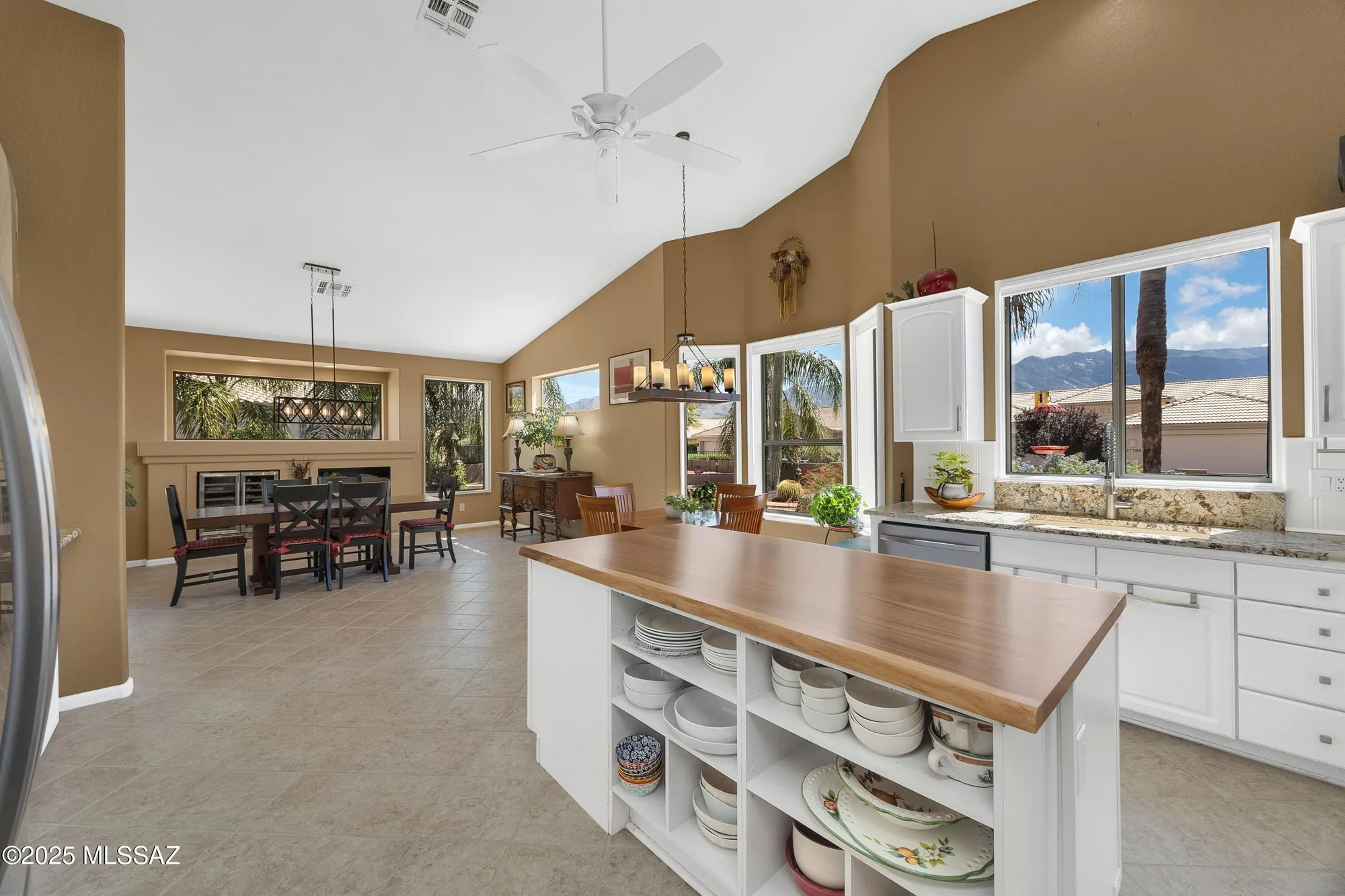 Property Slideshow image 15 of 50 | 37761 s hill side dr, Tucson, AZ, 85739