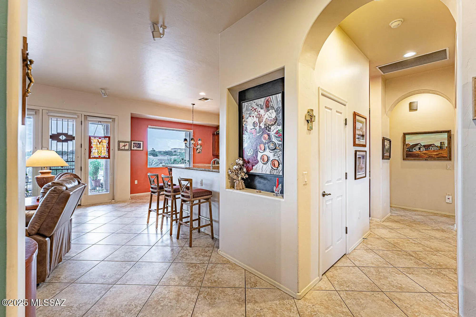 Property Slideshow image 7 of 47 | 2007 w cactus run dr, Green Valley, AZ, 85622