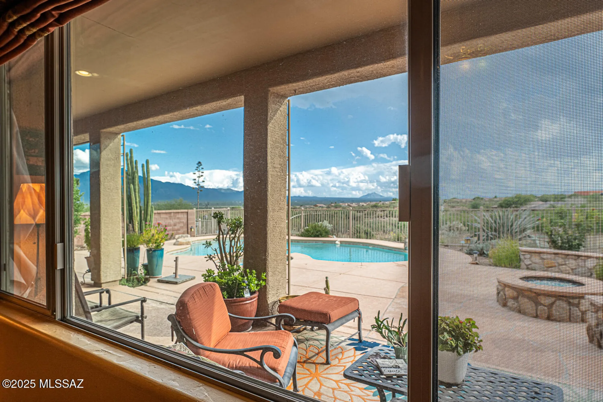 Property Slideshow image 37 of 47 | 2007 w cactus run dr, Green Valley, AZ, 85622