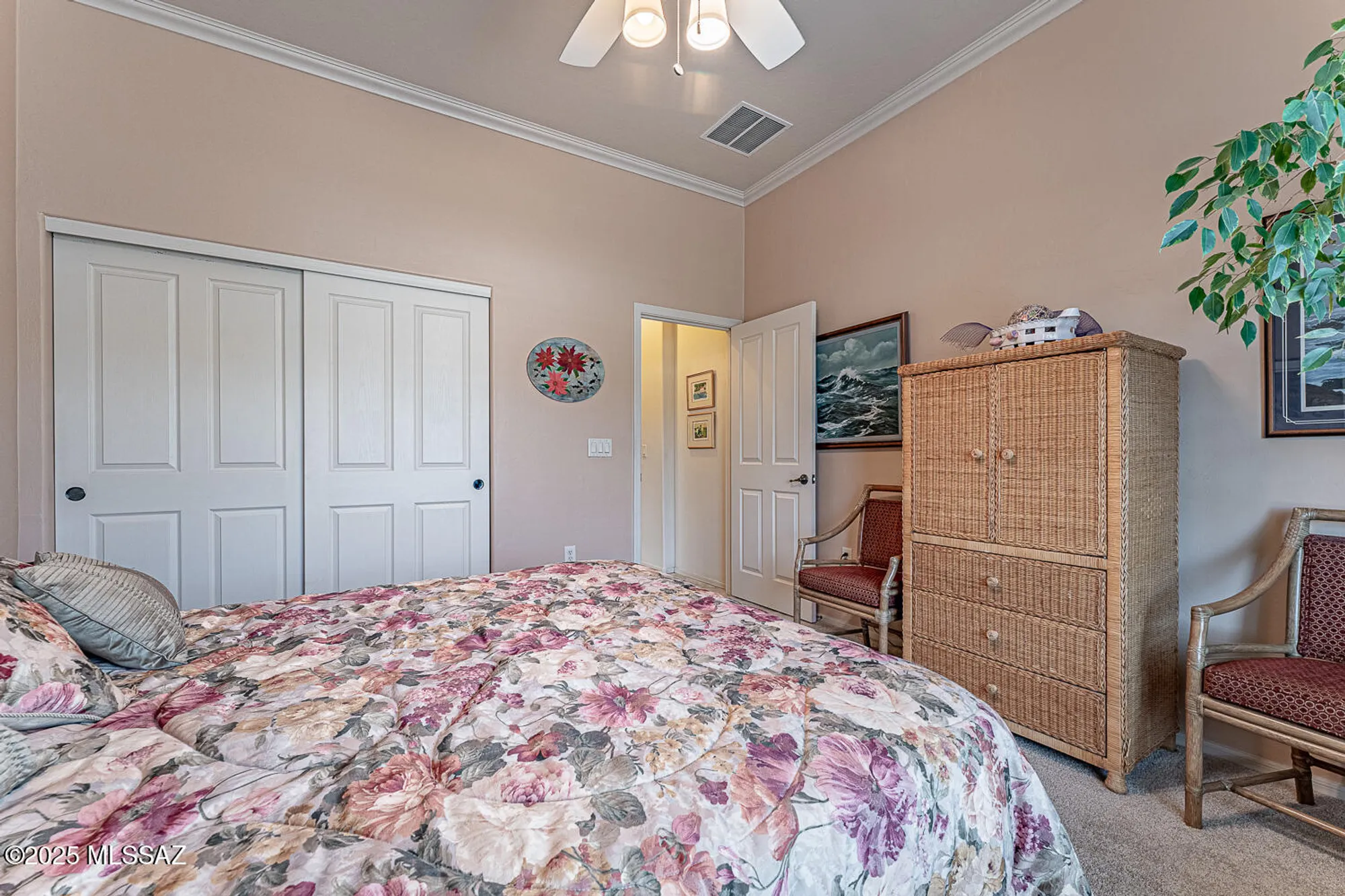 Property Slideshow image 34 of 47 | 2007 w cactus run dr, Green Valley, AZ, 85622