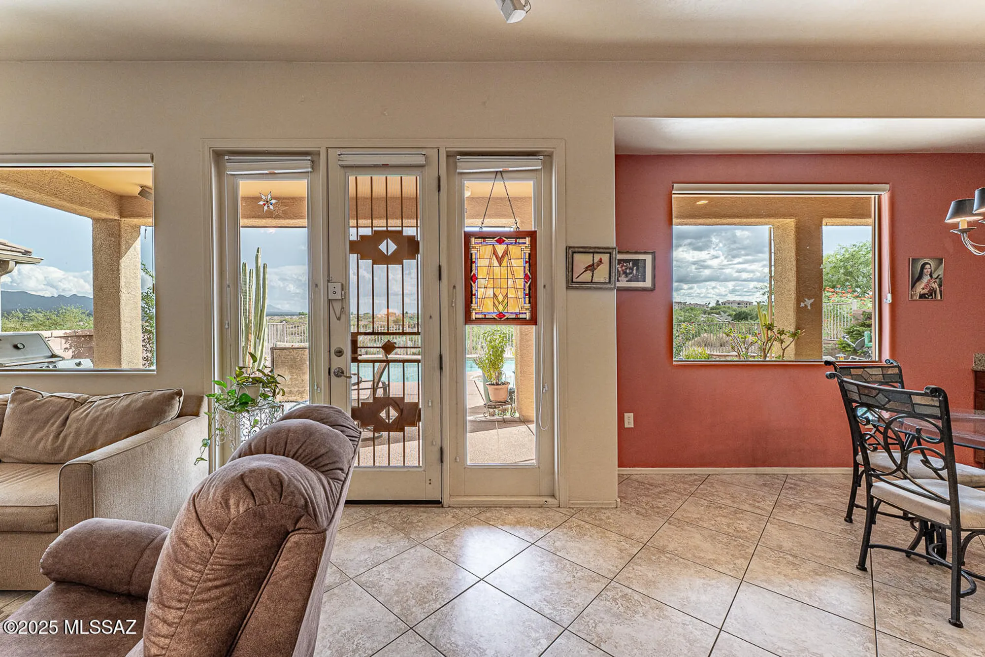 Property Slideshow image 14 of 47 | 2007 w cactus run dr, Green Valley, AZ, 85622