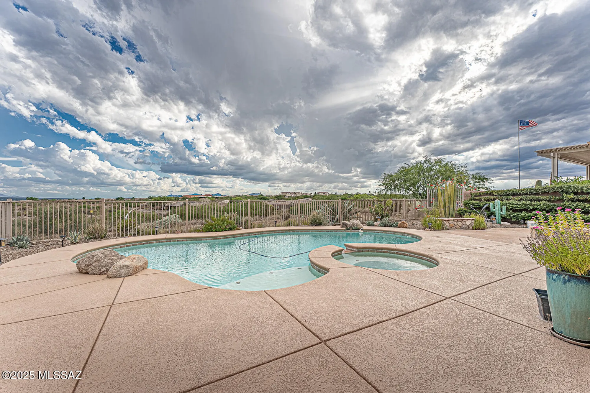 Property Slideshow image 41 of 47 | 2007 w cactus run dr, Green Valley, AZ, 85622