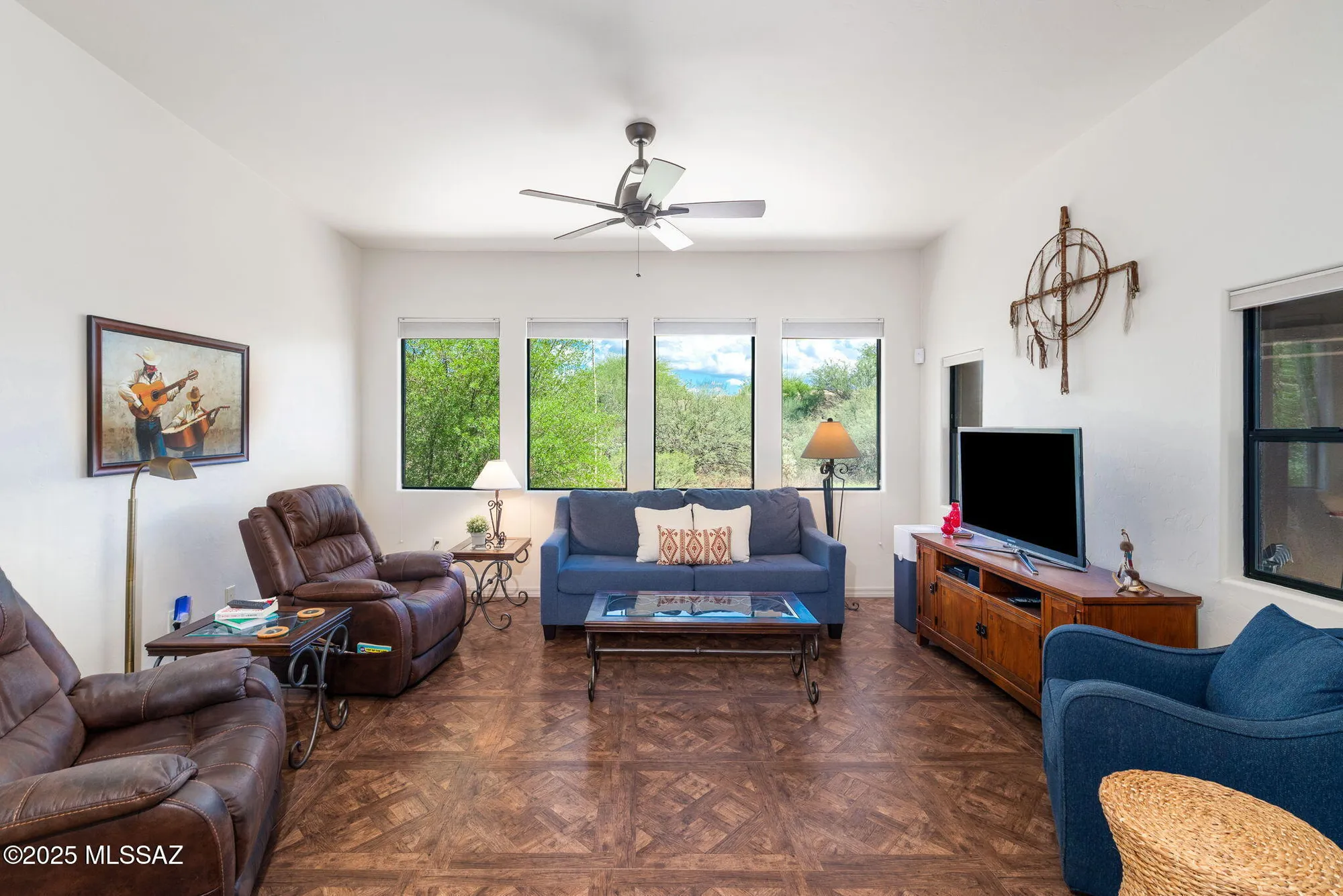 Property Slideshow image 9 of 46 | 922 e vault mine ct, Green Valley, AZ, 85614