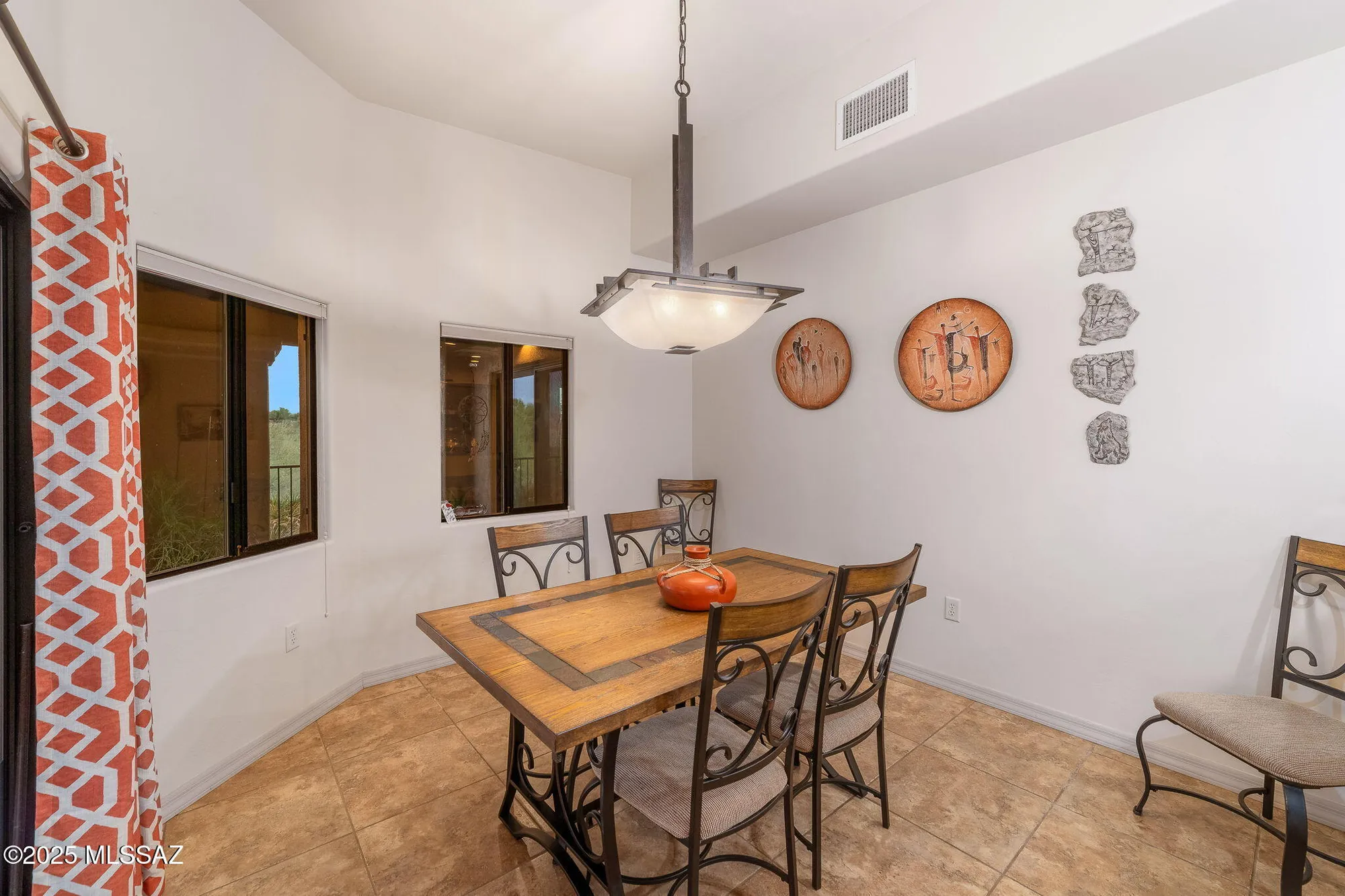 Property Slideshow image 16 of 46 | 922 e vault mine ct, Green Valley, AZ, 85614