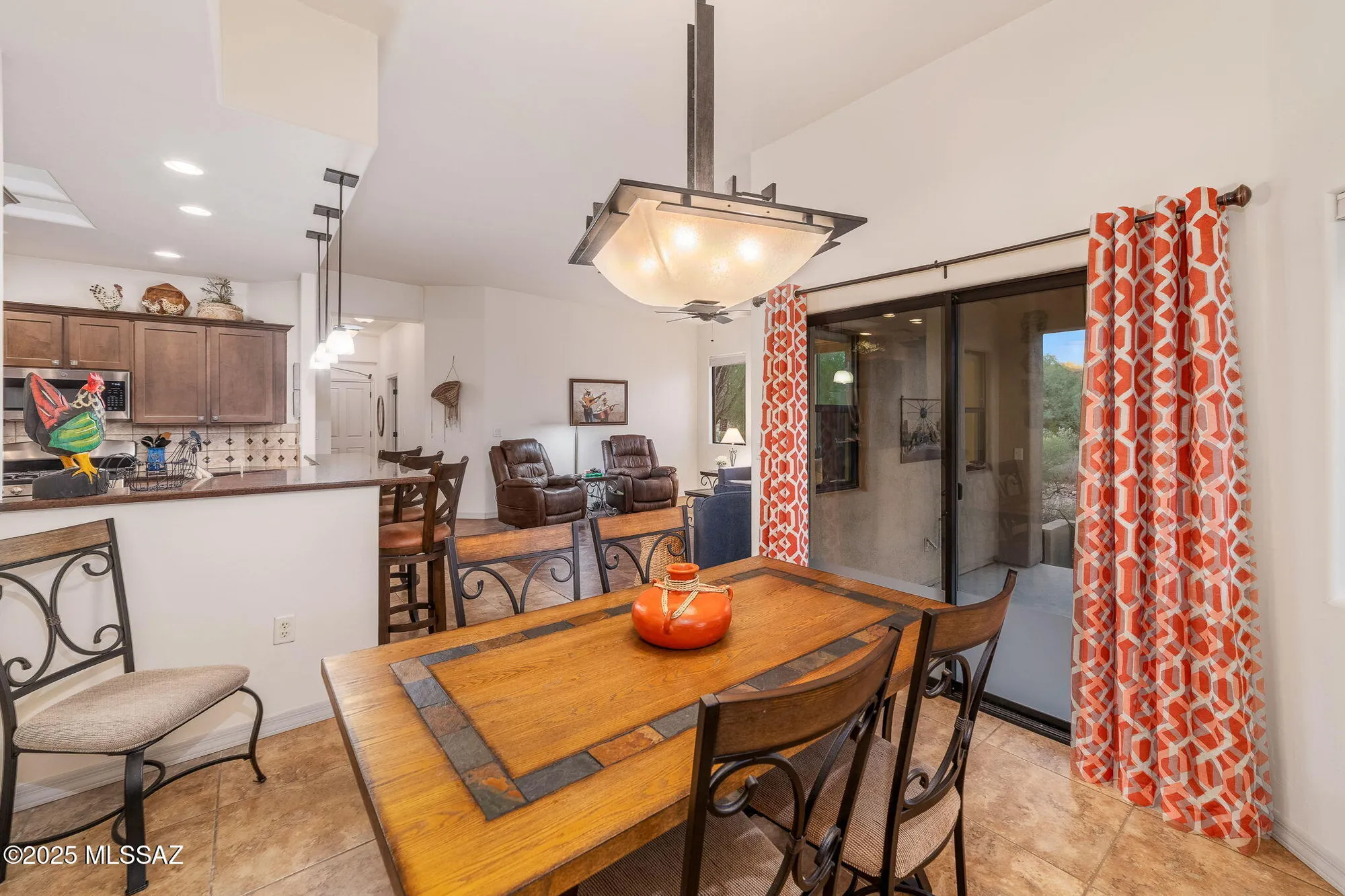 Property Slideshow image 17 of 46 | 922 e vault mine ct, Green Valley, AZ, 85614