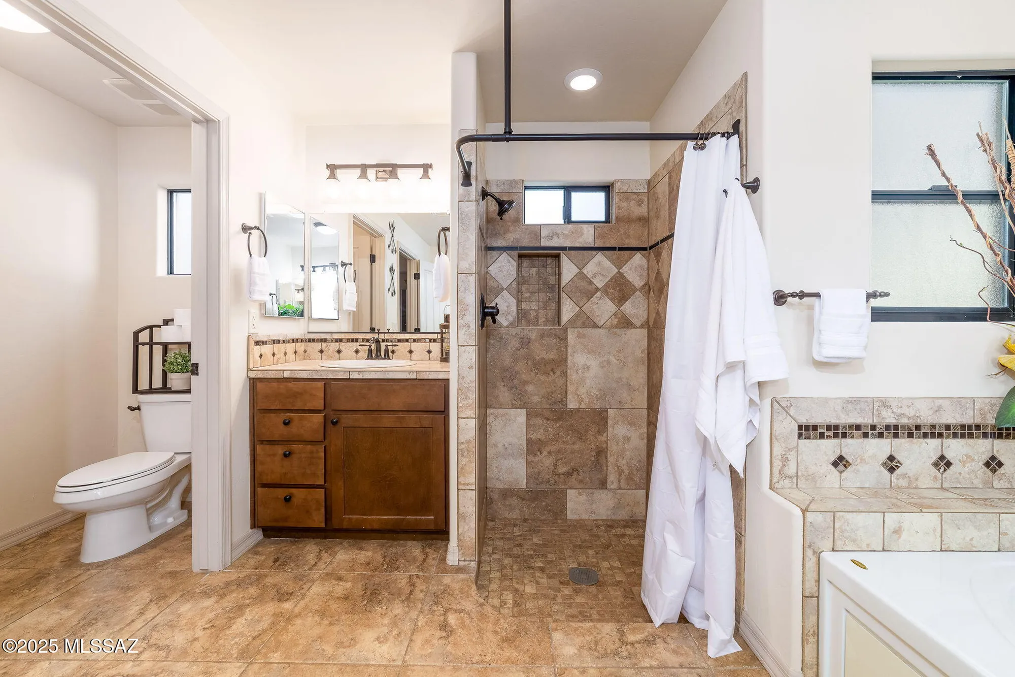 Property Slideshow image 24 of 46 | 922 e vault mine ct, Green Valley, AZ, 85614