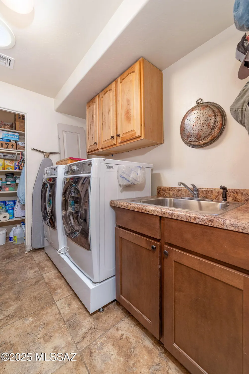 Property Slideshow image 30 of 46 | 922 e vault mine ct, Green Valley, AZ, 85614