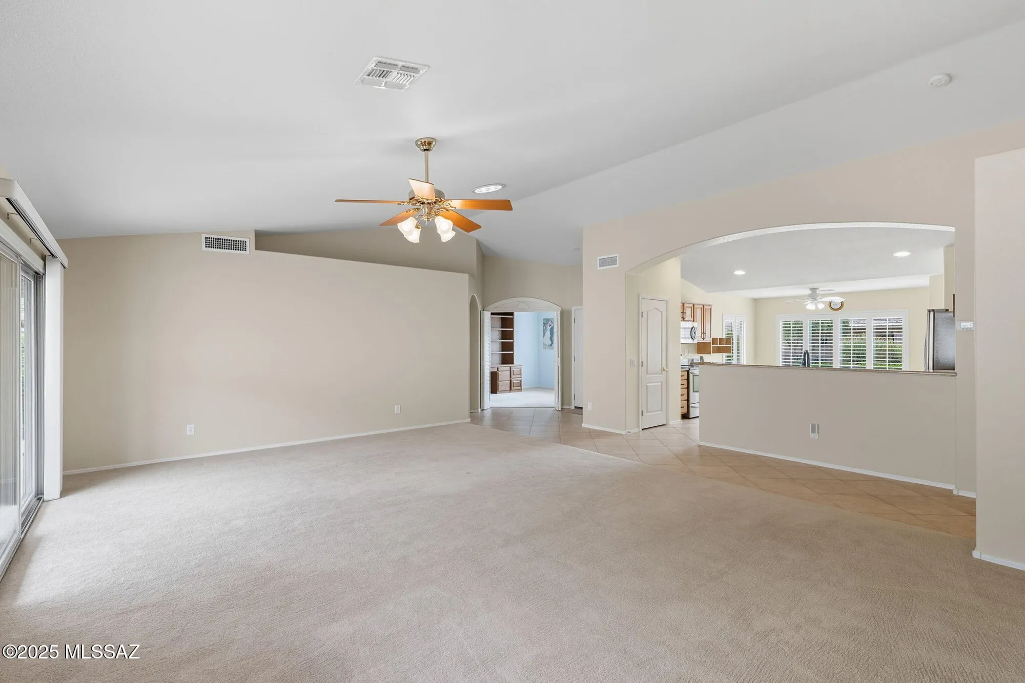 Property Slideshow image 8 of 43 | 62284 e iron crest dr, Tucson, AZ, 85739