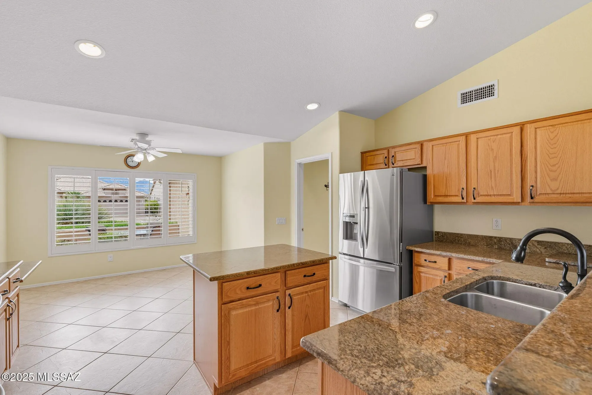Property Slideshow image 13 of 43 | 62284 e iron crest dr, Tucson, AZ, 85739