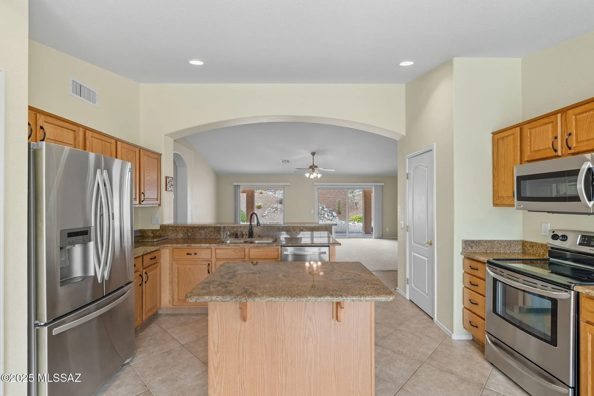 Property Slideshow image 11 of 43 | 62284 e iron crest dr, Tucson, AZ, 85739