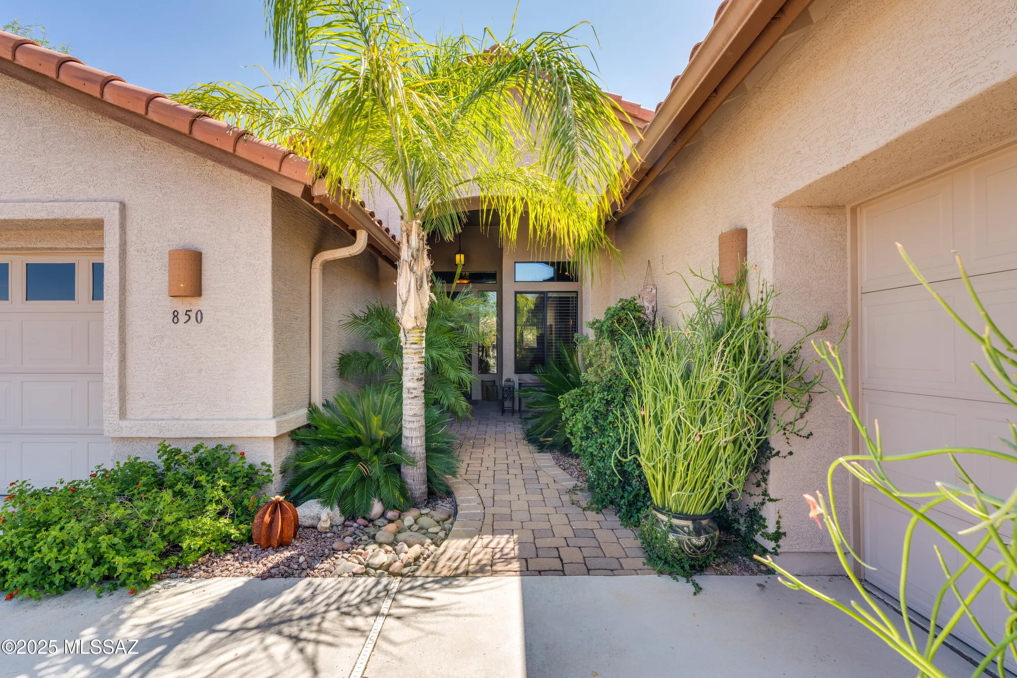Property Slideshow image 4 of 48 | 850 n hale dr, Green Valley, AZ, 85614