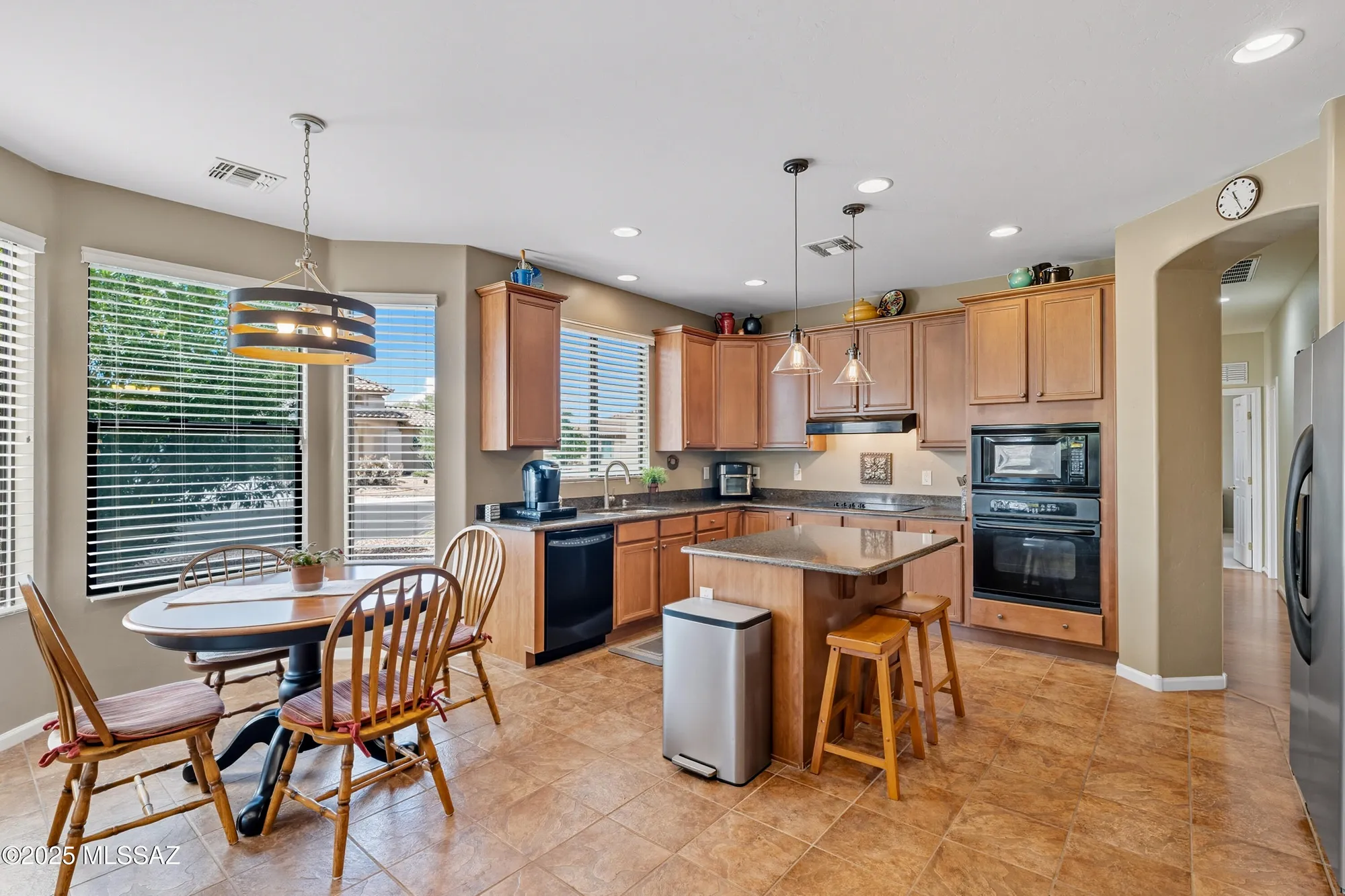 Property Slideshow image 17 of 48 | 850 n hale dr, Green Valley, AZ, 85614